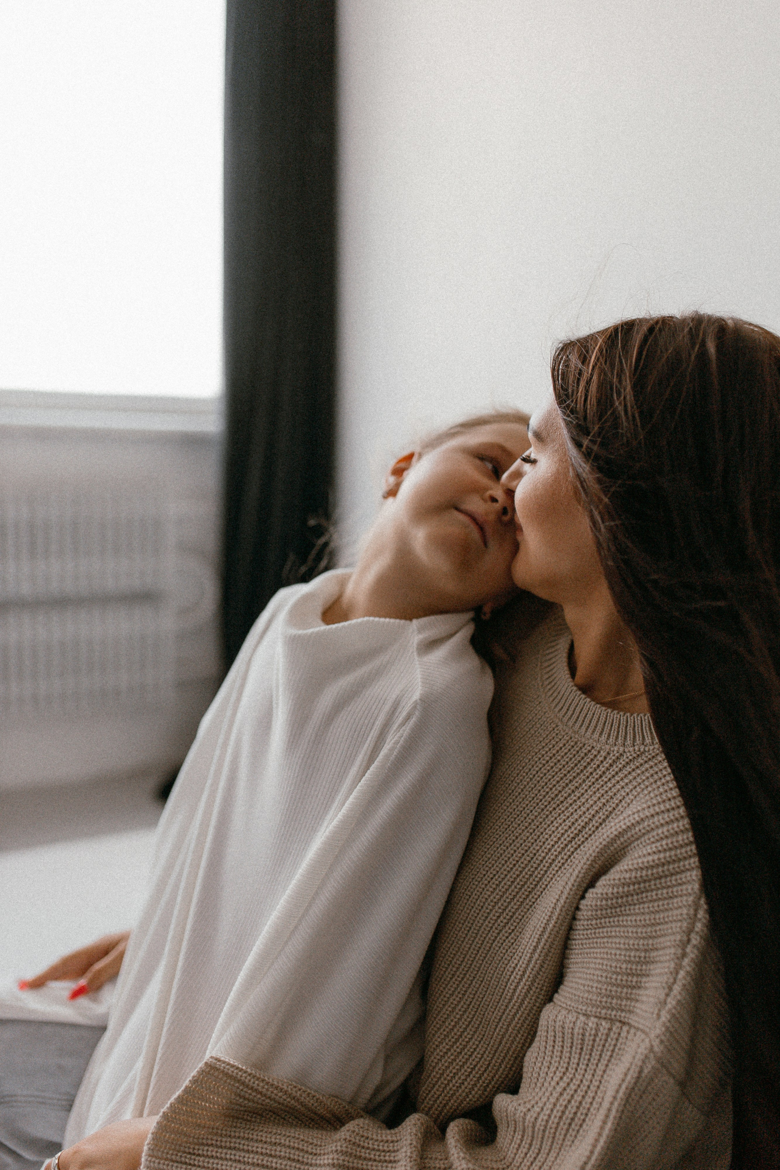 Есения и мама. Семейный фотограф Губкин/Старый Оскол