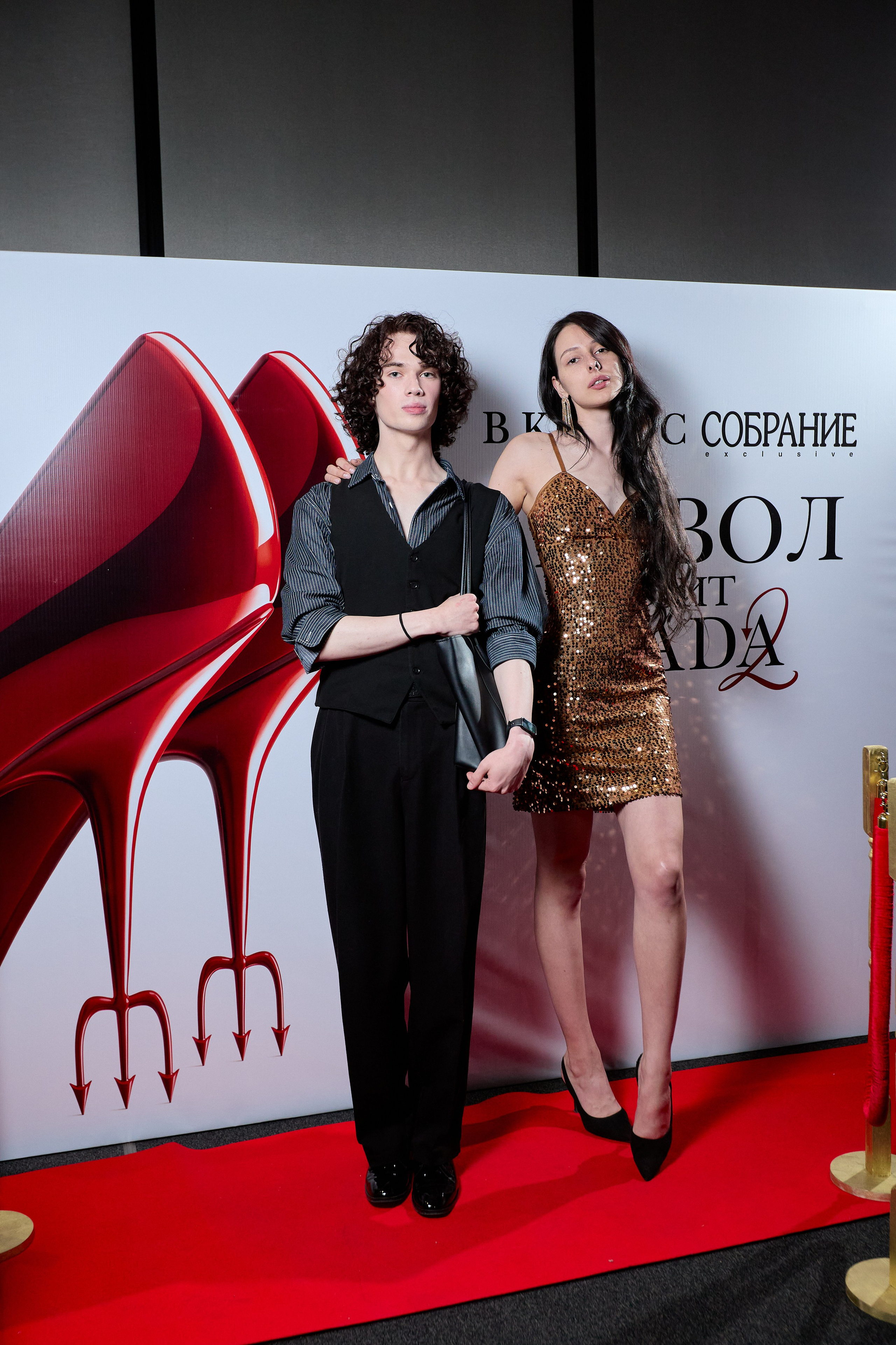 СОБРАНИЕ х ДЬЯВОЛ НОСИТ PRADA 2. СВОИ. ФОТООТЧЕТЫ-СОБЫТИЯ-МЕСТА