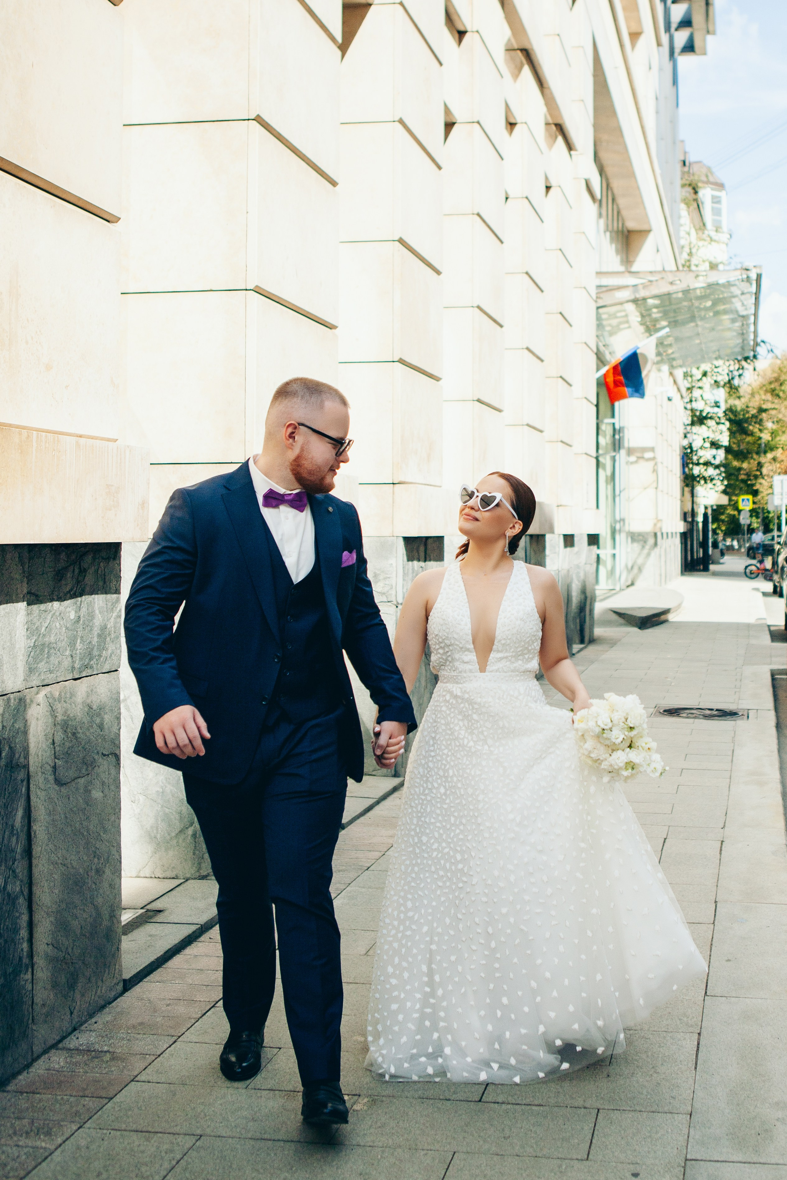 Свадебная фотосессия в отеле hartwell hotel и на патриарших прудах. Фотограф Ольга Ефремова