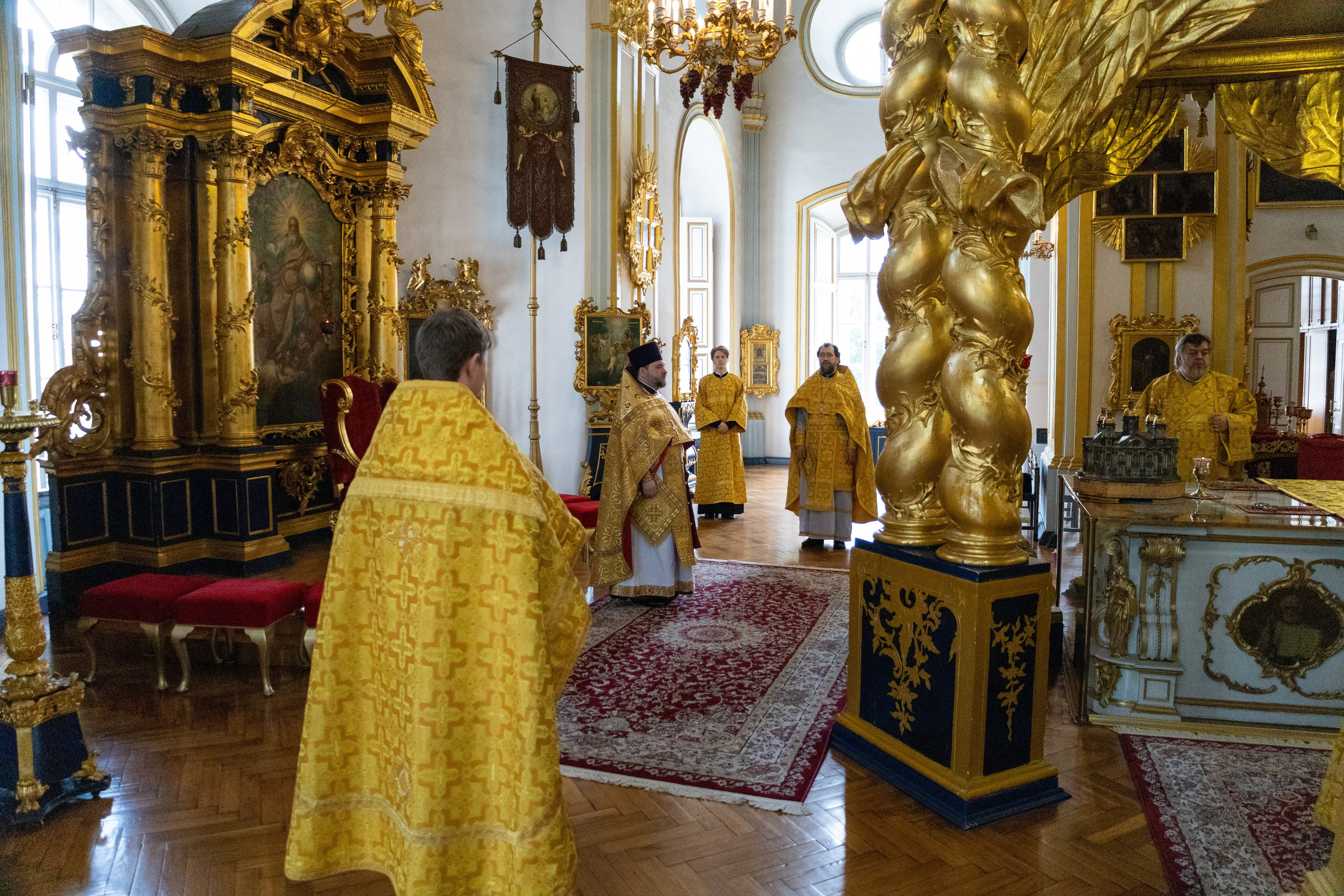 НЕДЕЛЯ 2-Я ПО ПЯТИДЕСЯТНИЦЕ. ВСЕХ СВЯТЫХ, В ЗЕМЛЕ РУССКОЙ ПРОСИЯВШИХ. НИКОЛО-БОГОЯВЛЕНСКИЙ МОРСКОЙ СОБОР