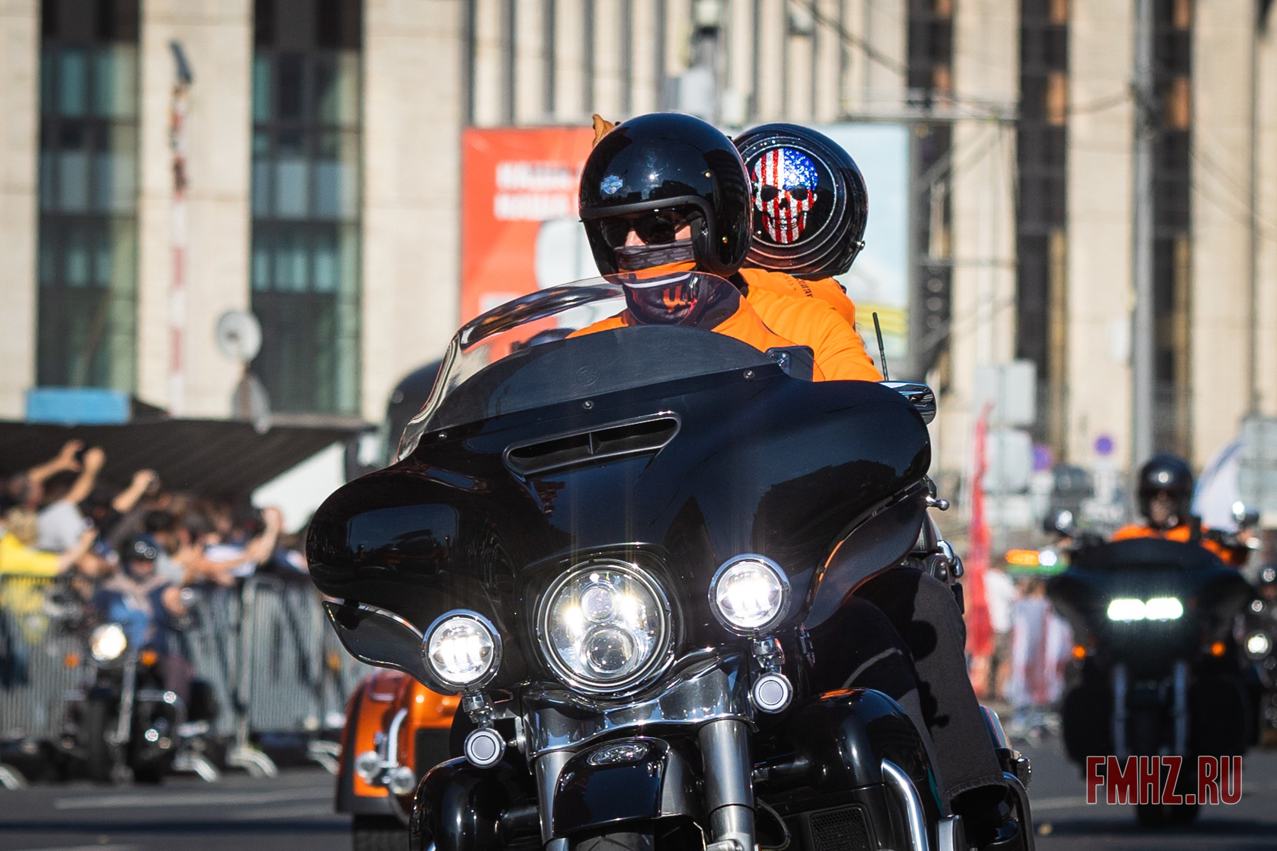 Закрытие Мотосезона 2023 на проспекте Академика Сахарова. Фотограф Владимир Охрименко