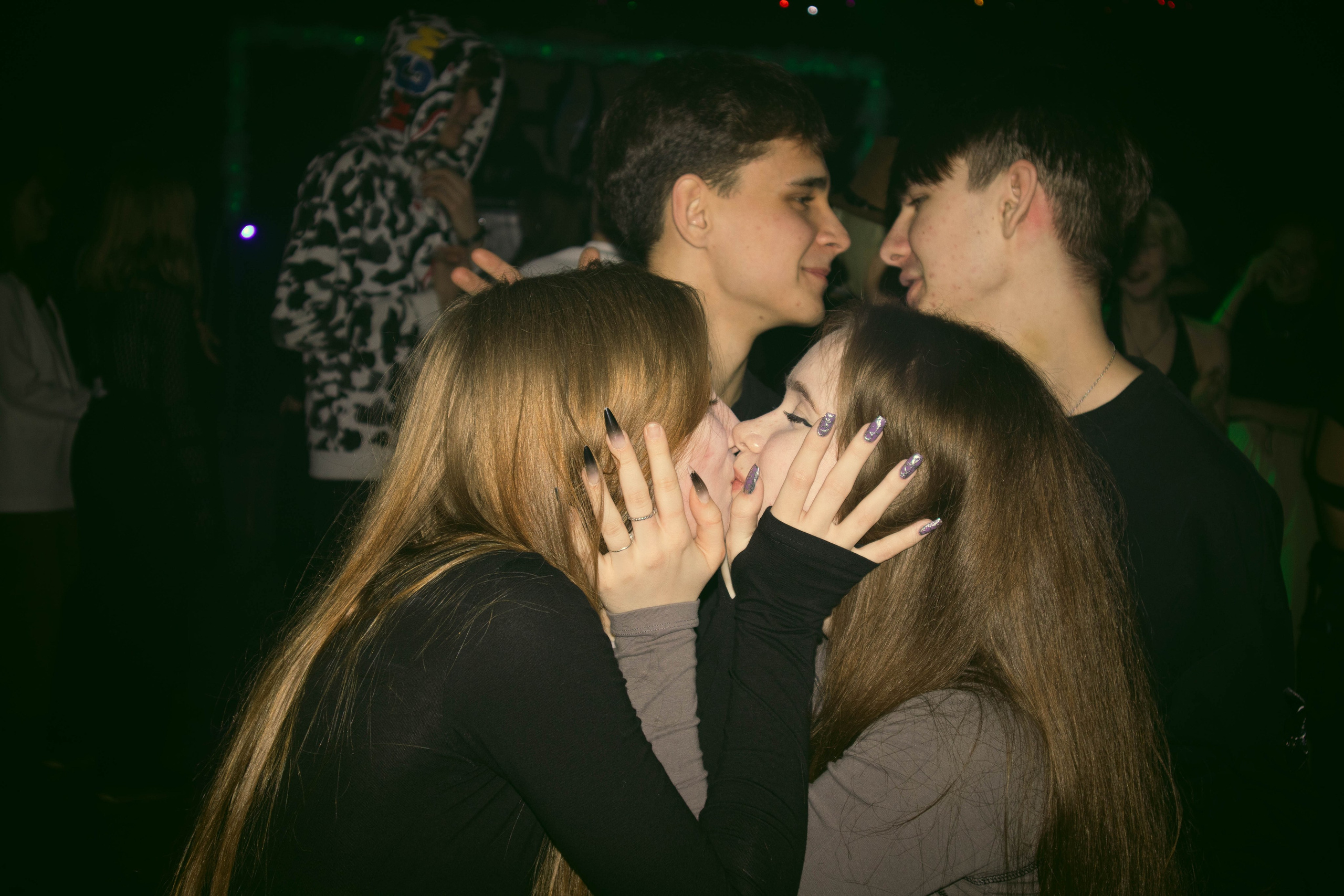 MOSHPIT. Фотограф и видеограф в Бугульме Аня Трутнева