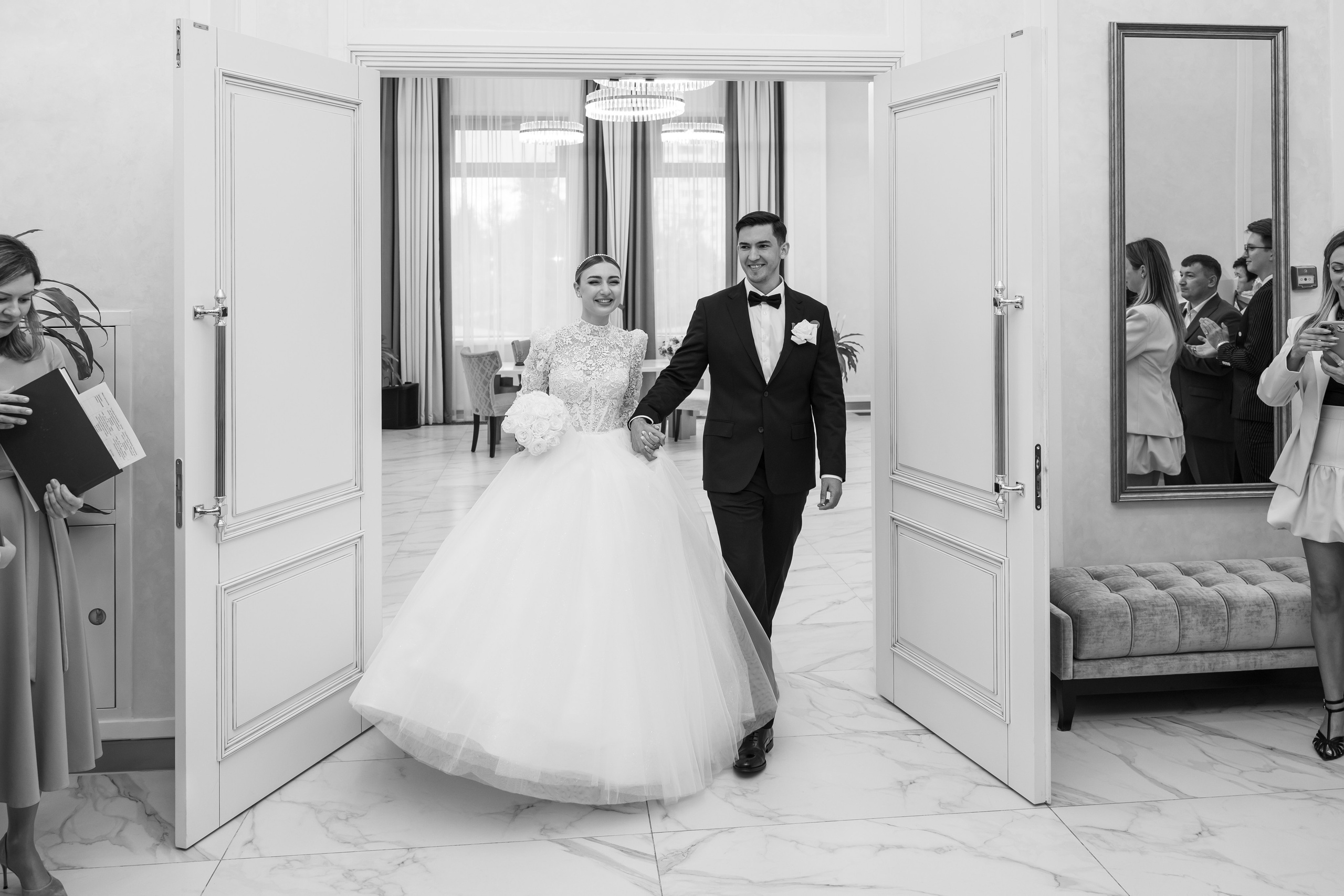 Свадебная фотосессия в усадьбе Остафьево. Свадебный фотограф Москва Юрий Кульман