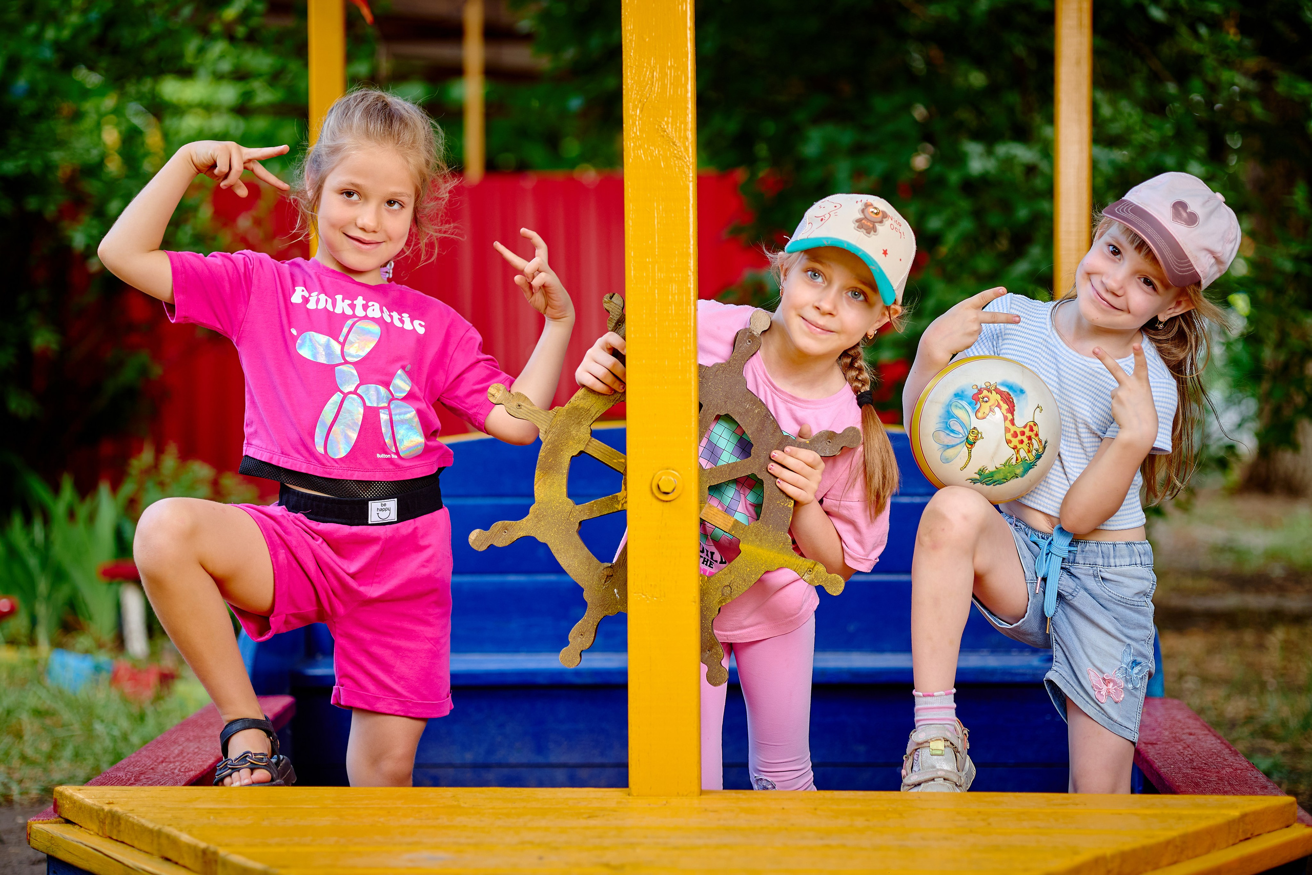 Пример летней съемки в детском саду № 92 Старшая группа Радуга. Фотограф Выпускные альбомы Таганрог Сергей Коробченко