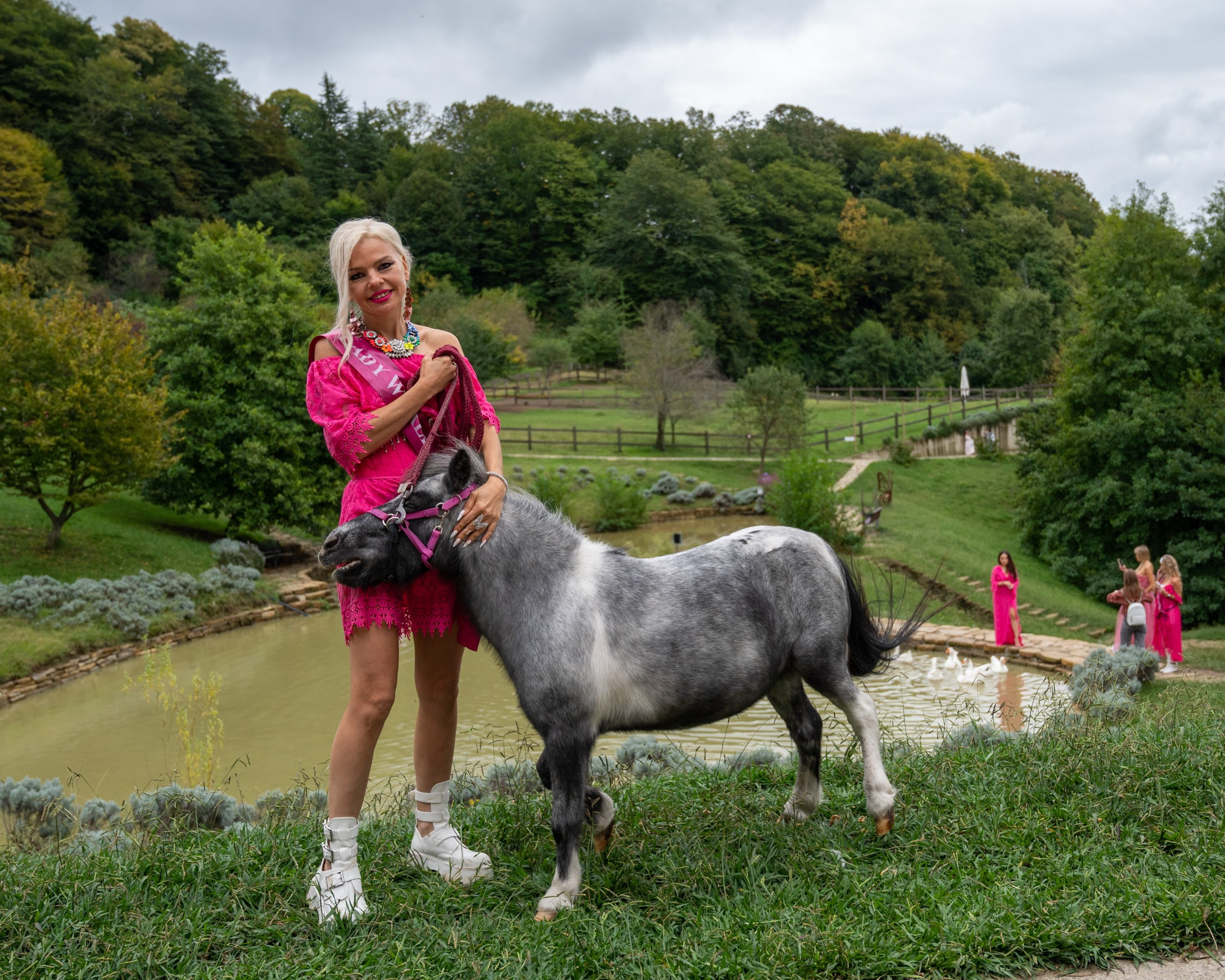 Ферма «ЭКЗАРХО» 03.10.2024 г. Фотографирую счастливых людей в Сочи