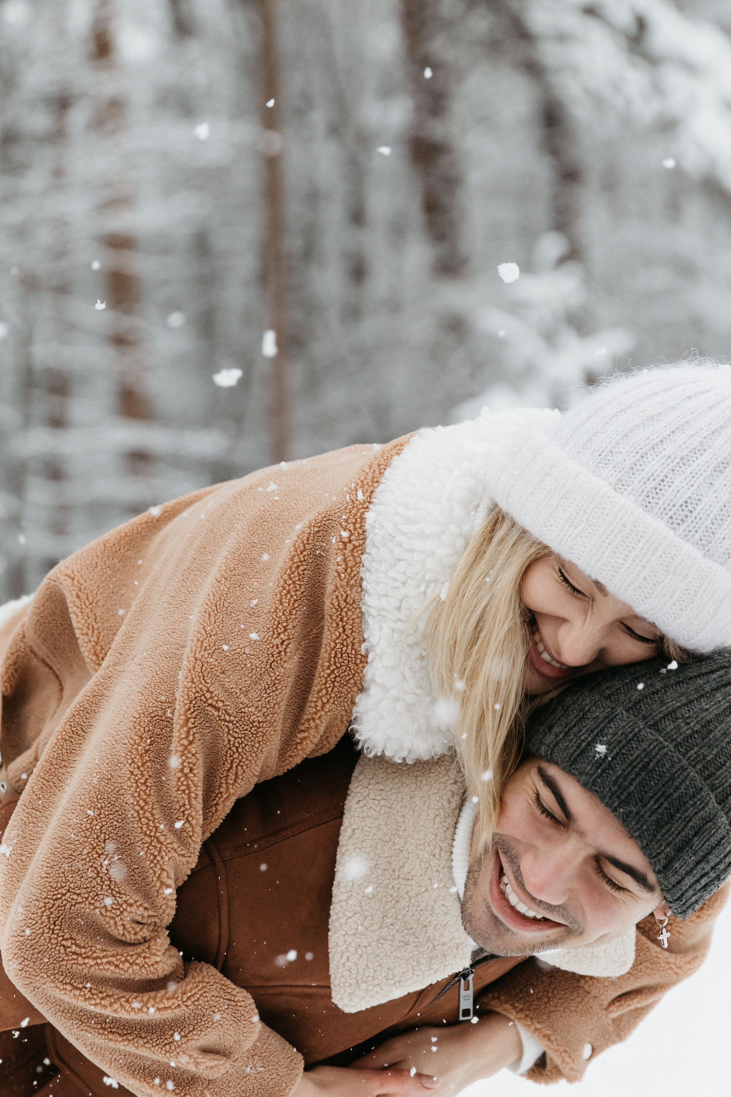 Варя и Влад лавстори. Свадебный и семейный фотограф в Москве Холда Тати