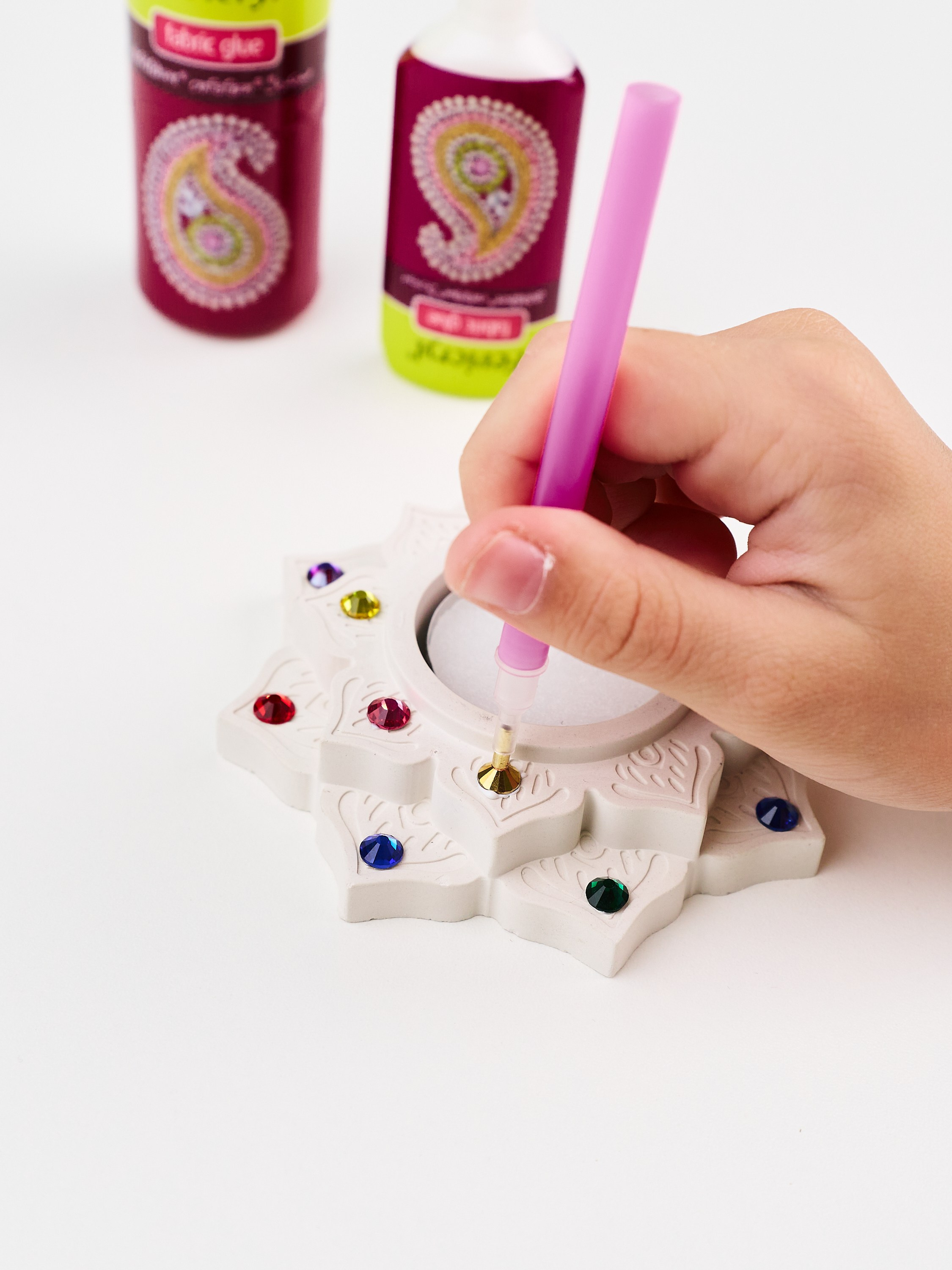 Фото и видео для маркетплейсов — универсальный клей