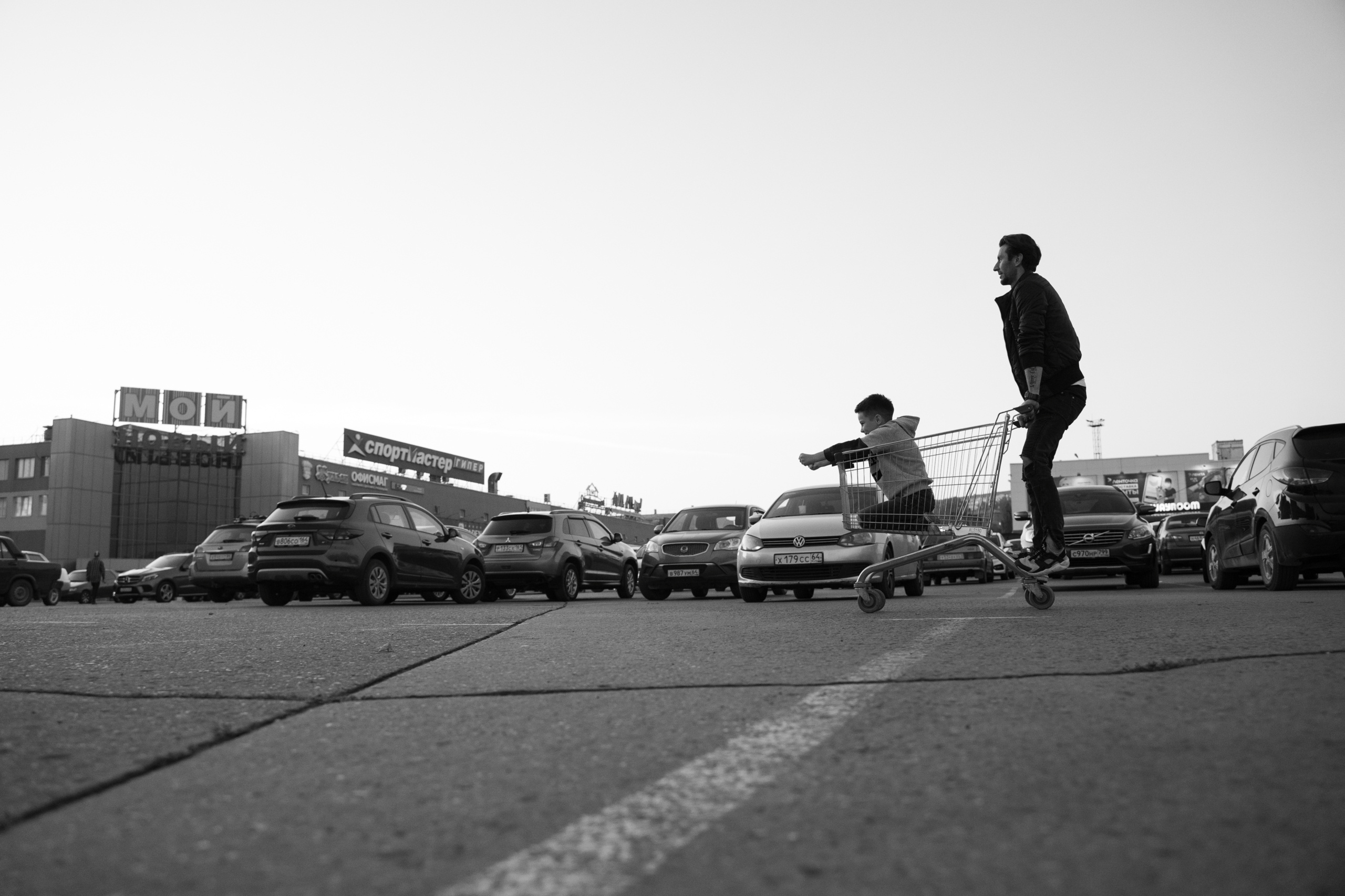 Отец и сын. Фотограф Максим Маркелов