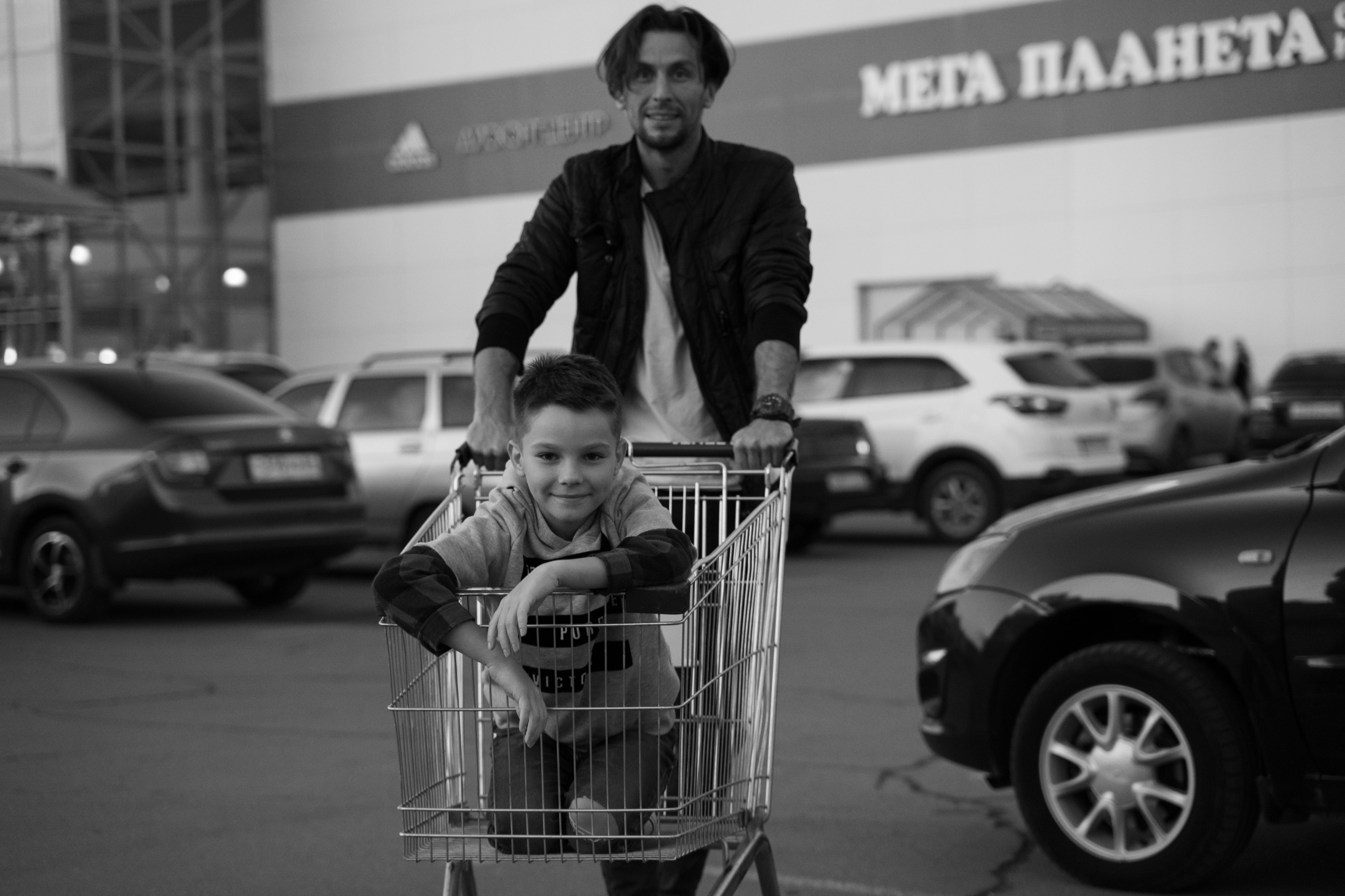 Отец и сын. Фотограф Максим Маркелов