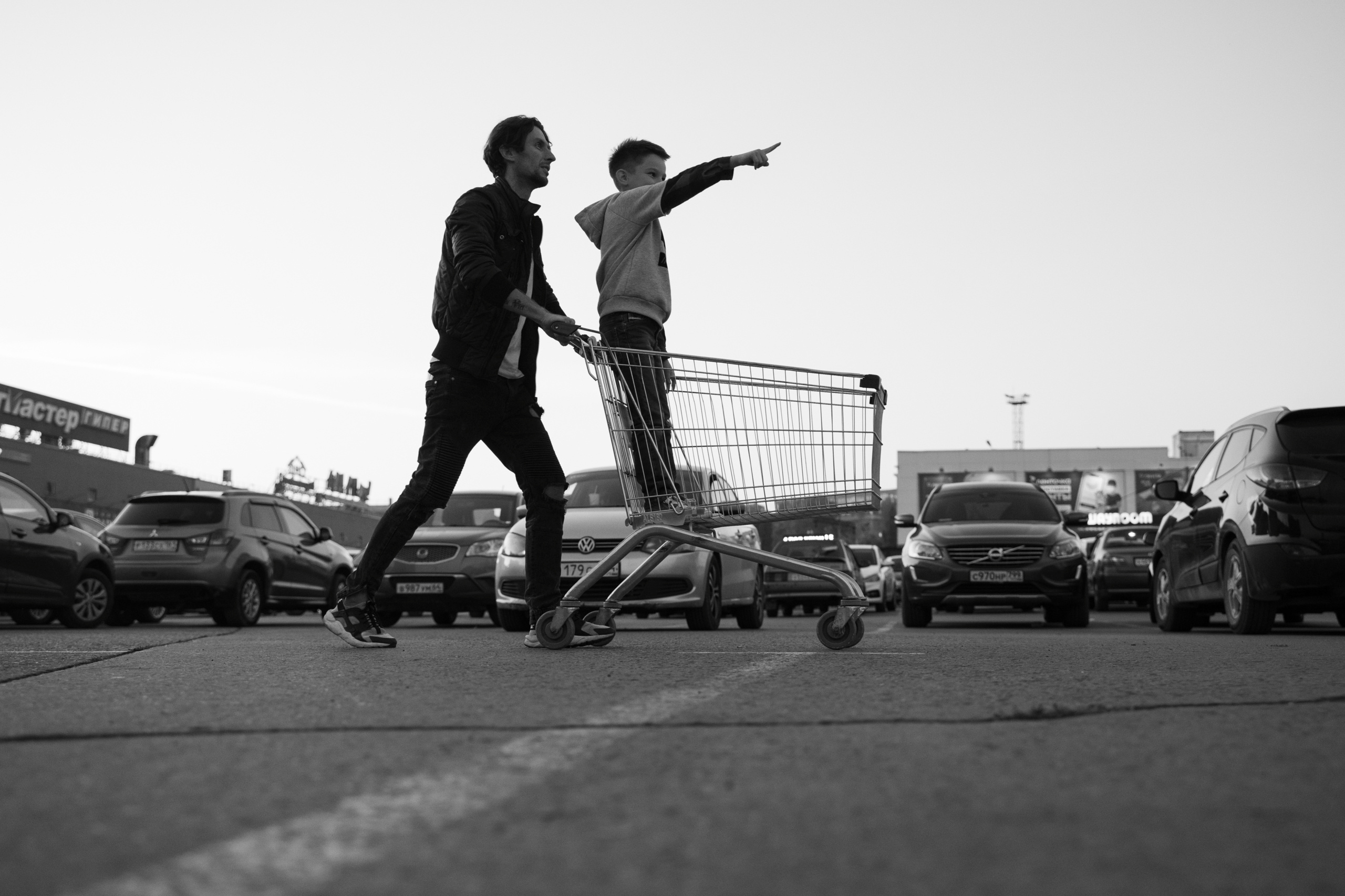 Отец и сын. Фотограф Максим Маркелов