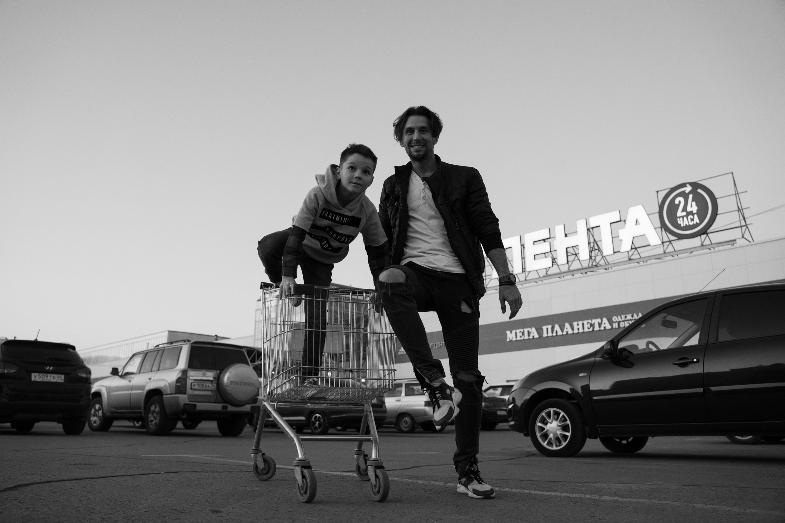 Отец и сын. Фотограф Максим Маркелов