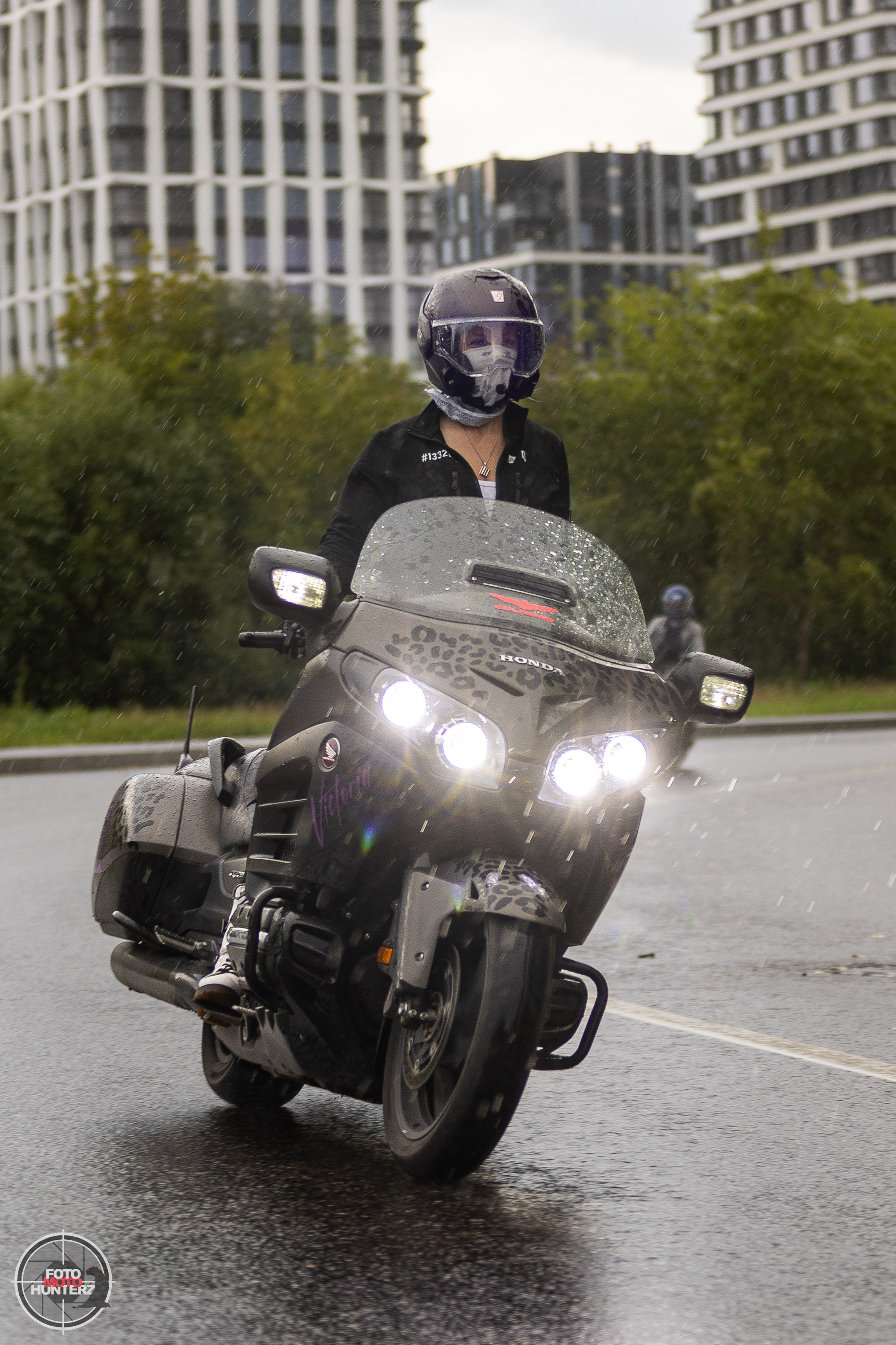 Мотоциклы на улицах города. Фотограф Ольга Гирусова «Пантерочка» Москва