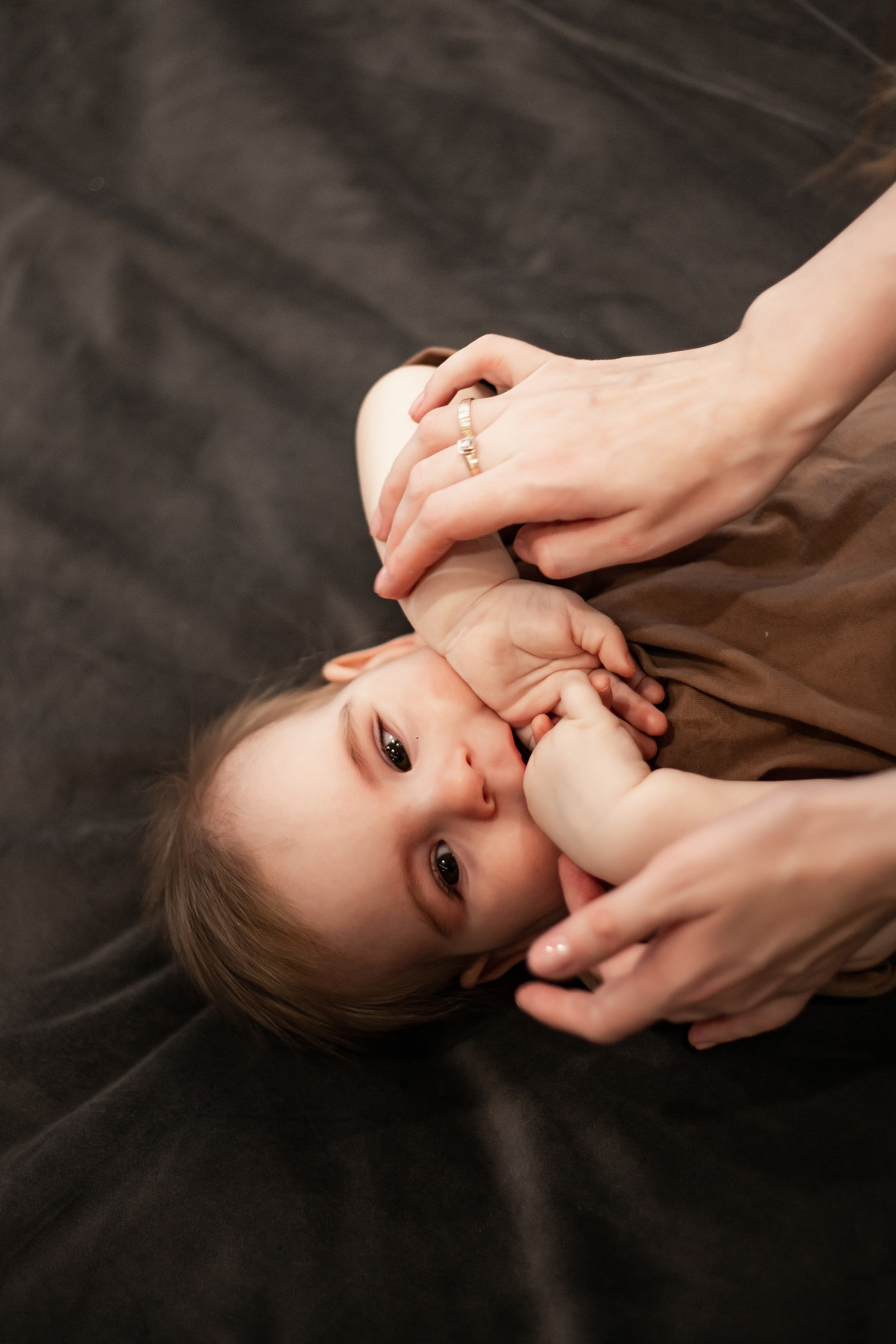 Совместный завтрак. Семейная съемка — это красивый способ признаться своей семье в любви