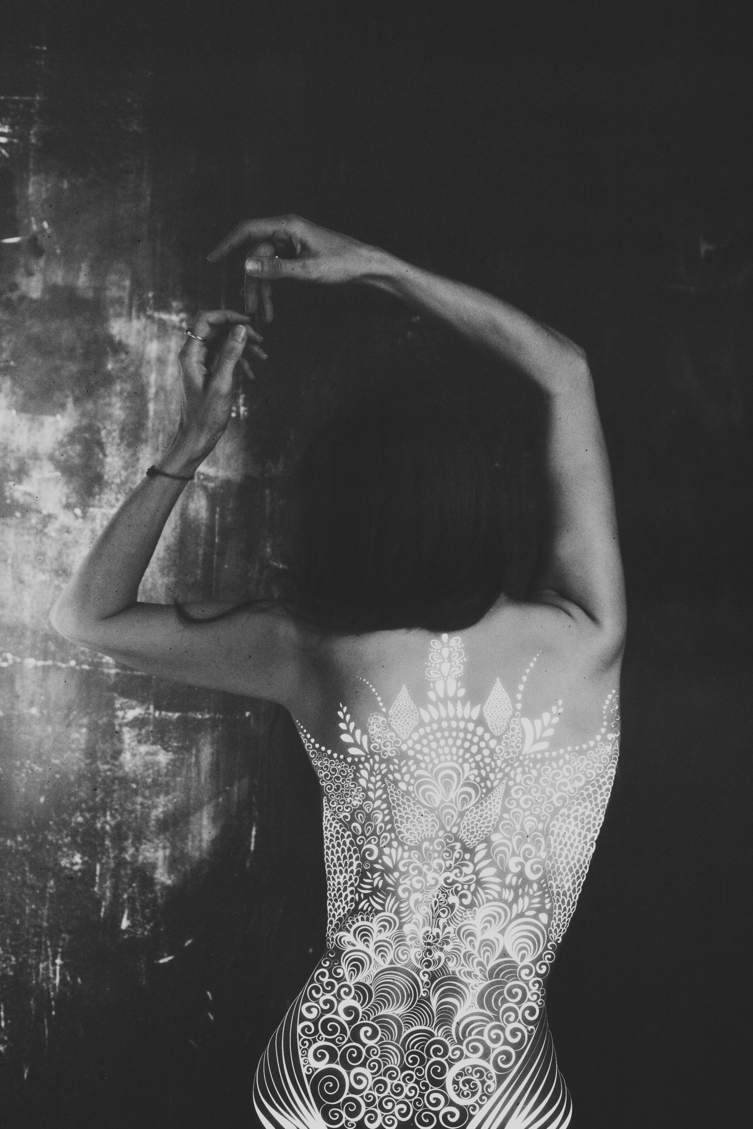 Lines 𓁿. Cari Clavijo | dancer | artist