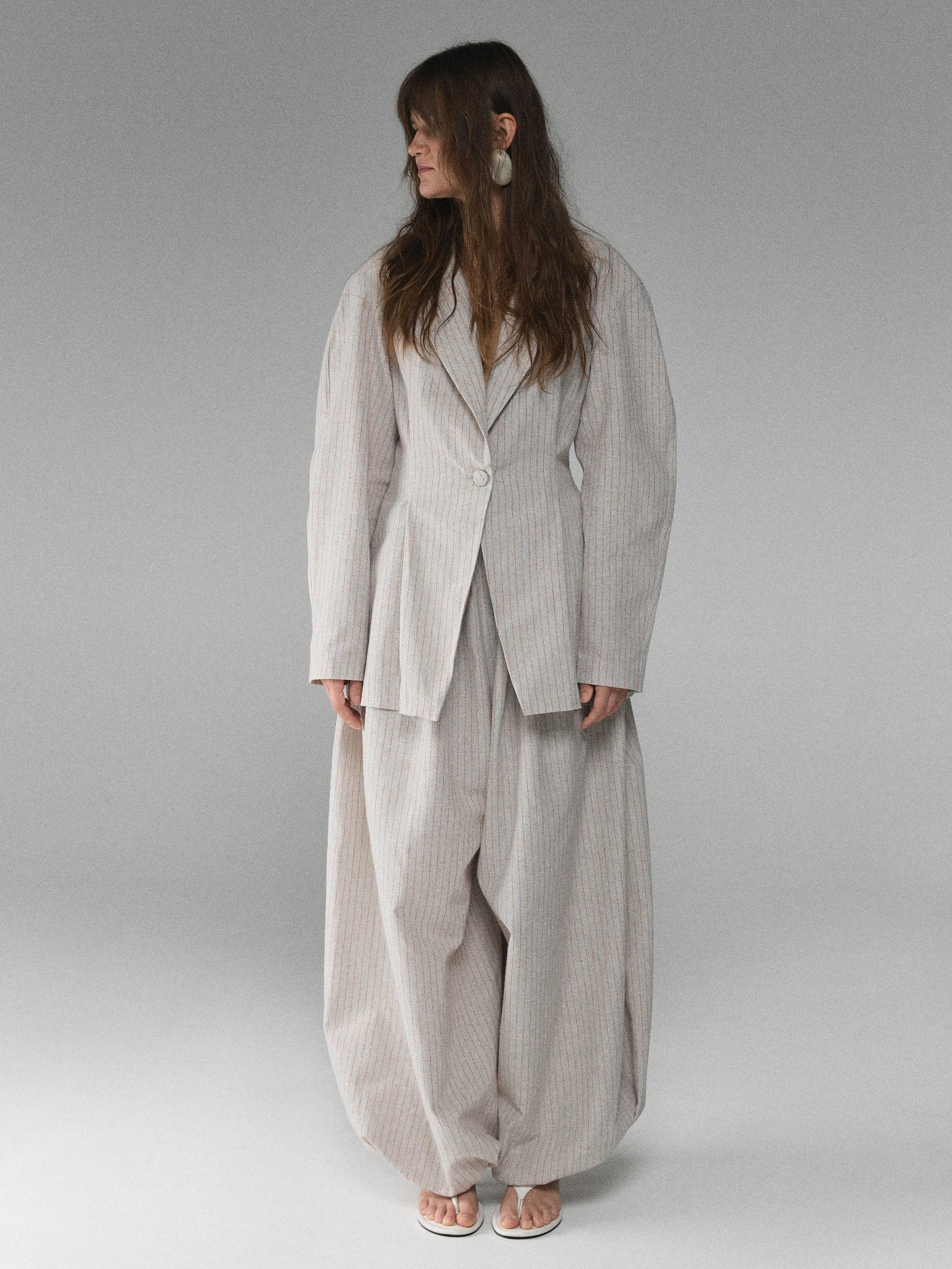 57 Atelier. Фотограф в Москве и Сургуте Алла Лесовая. Снимаю каталог для брендов и индивидуальные портреты для людей