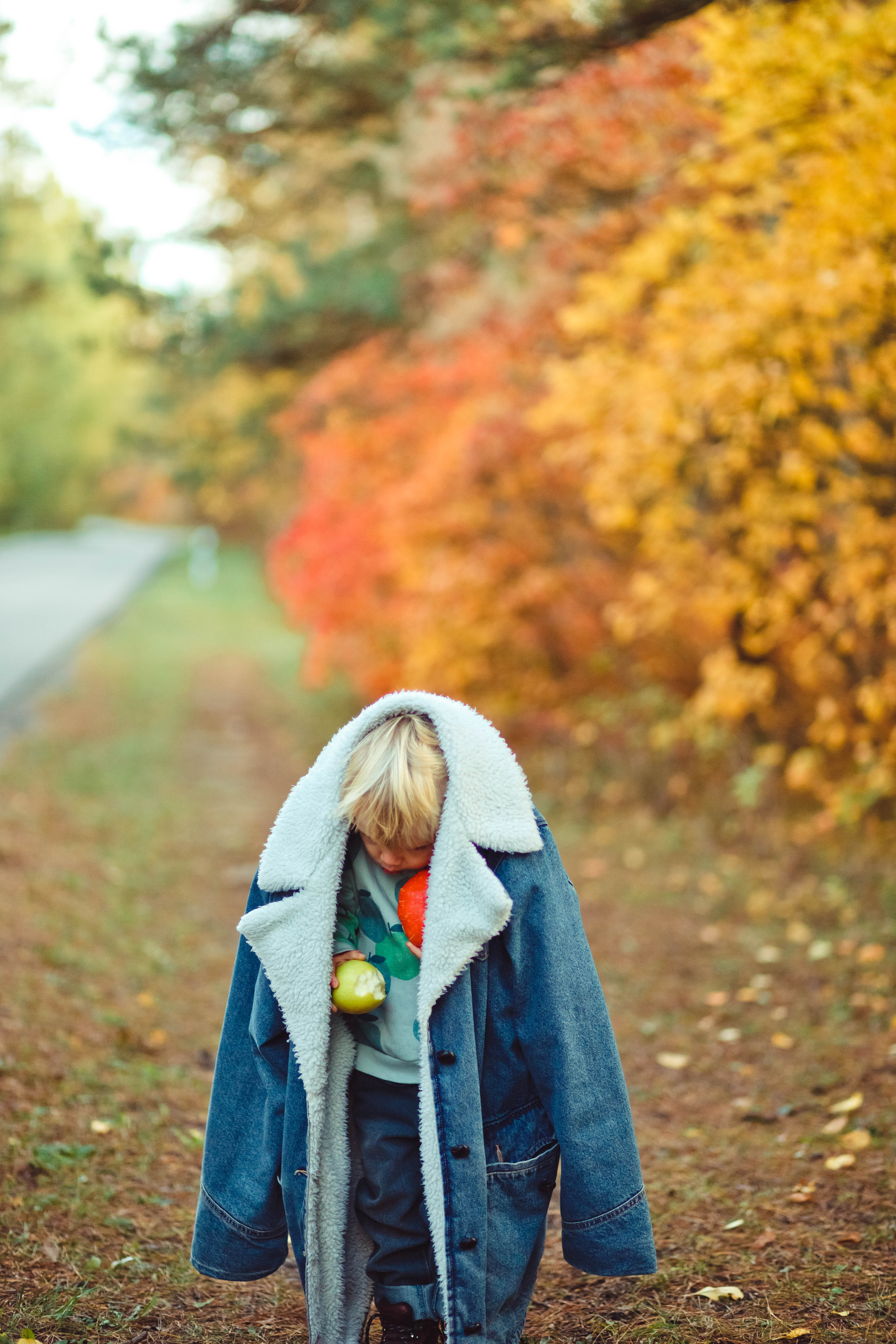 Катя с ребятами. Фотограф Зеленоградск Красильникова Елена