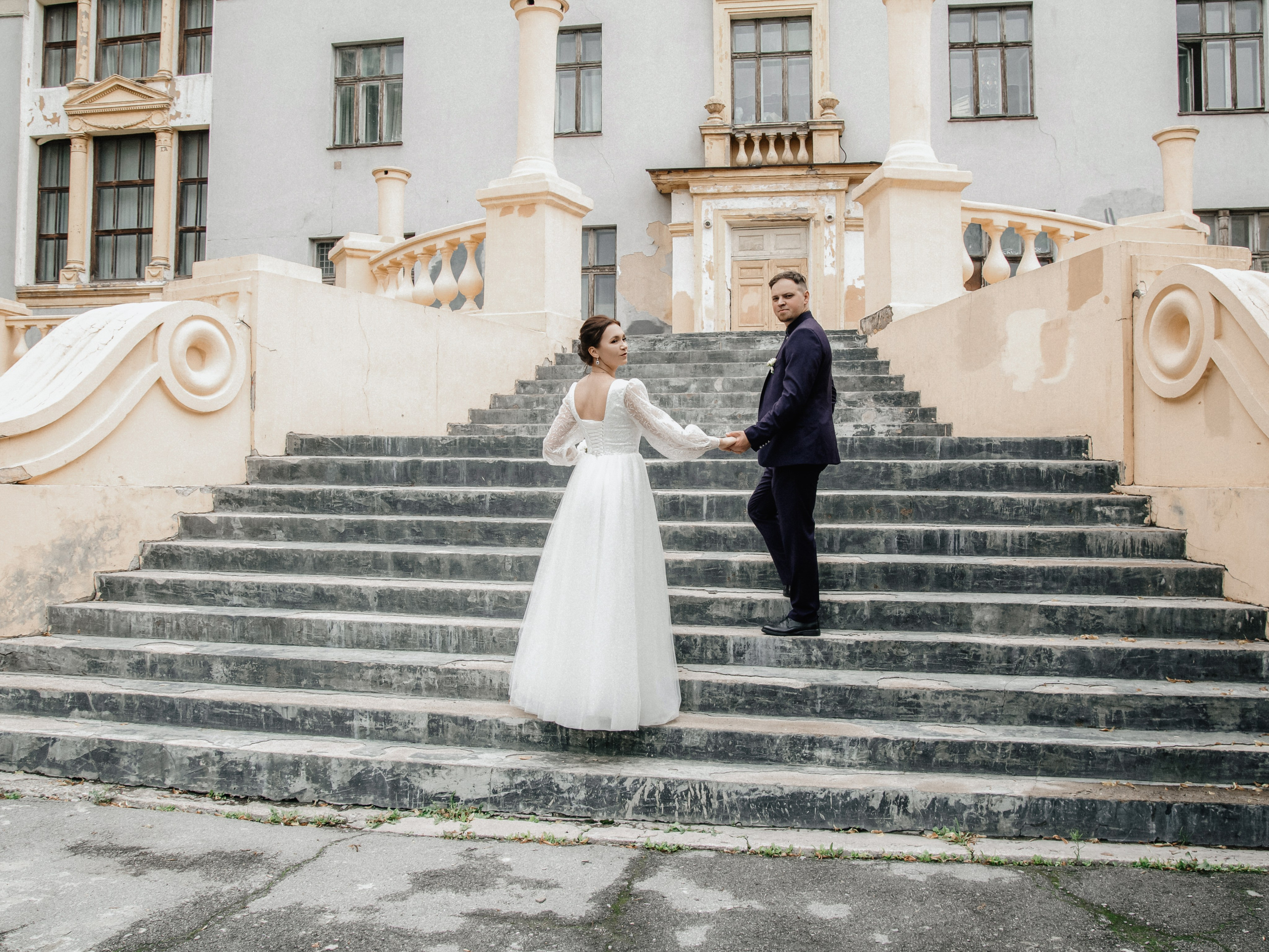 Свадебный фотограф в ДК Горького, Новосибирск | Яна Иванова. Семейный и свадебный фотограф в Новосибирске Иванова Яна