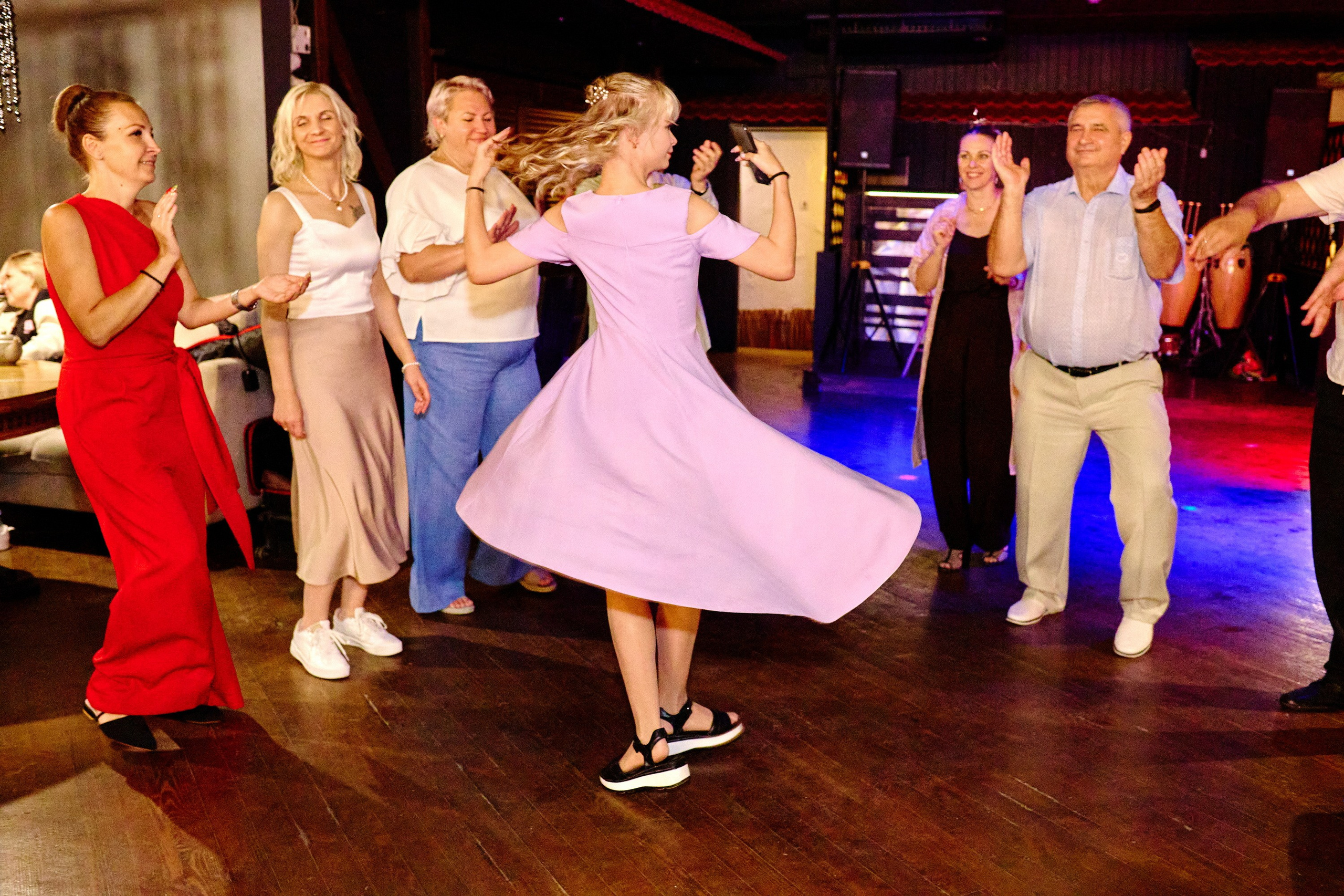 Выпускной 35 Сош. Фотограф Выпускные альбомы Таганрог Сергей Коробченко