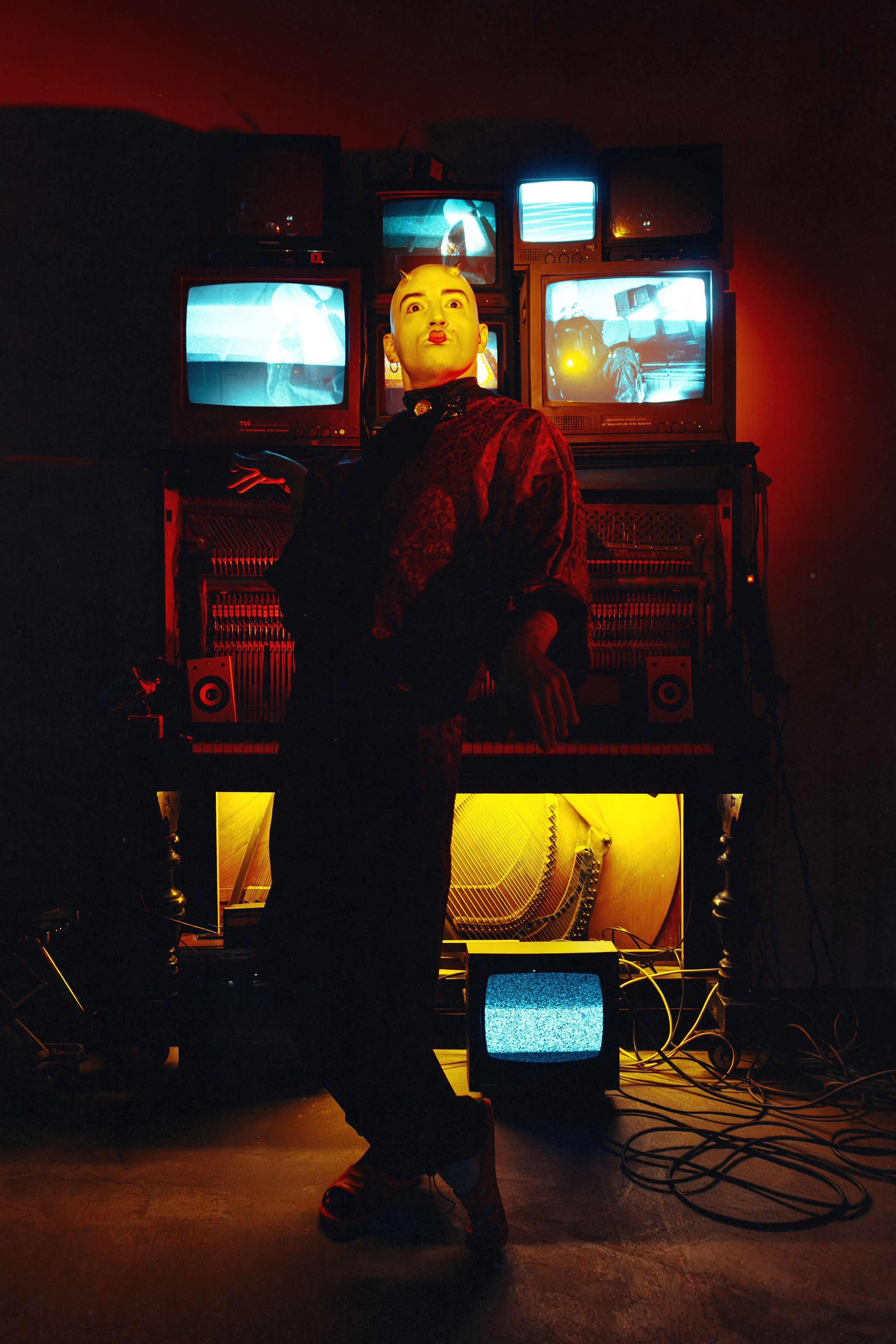 ГРУППА «ЭЛЕКТРОСЛАБОСТЬ». Никита Скрипник — ТЕАТР В СТИЛЕ ФЭШН