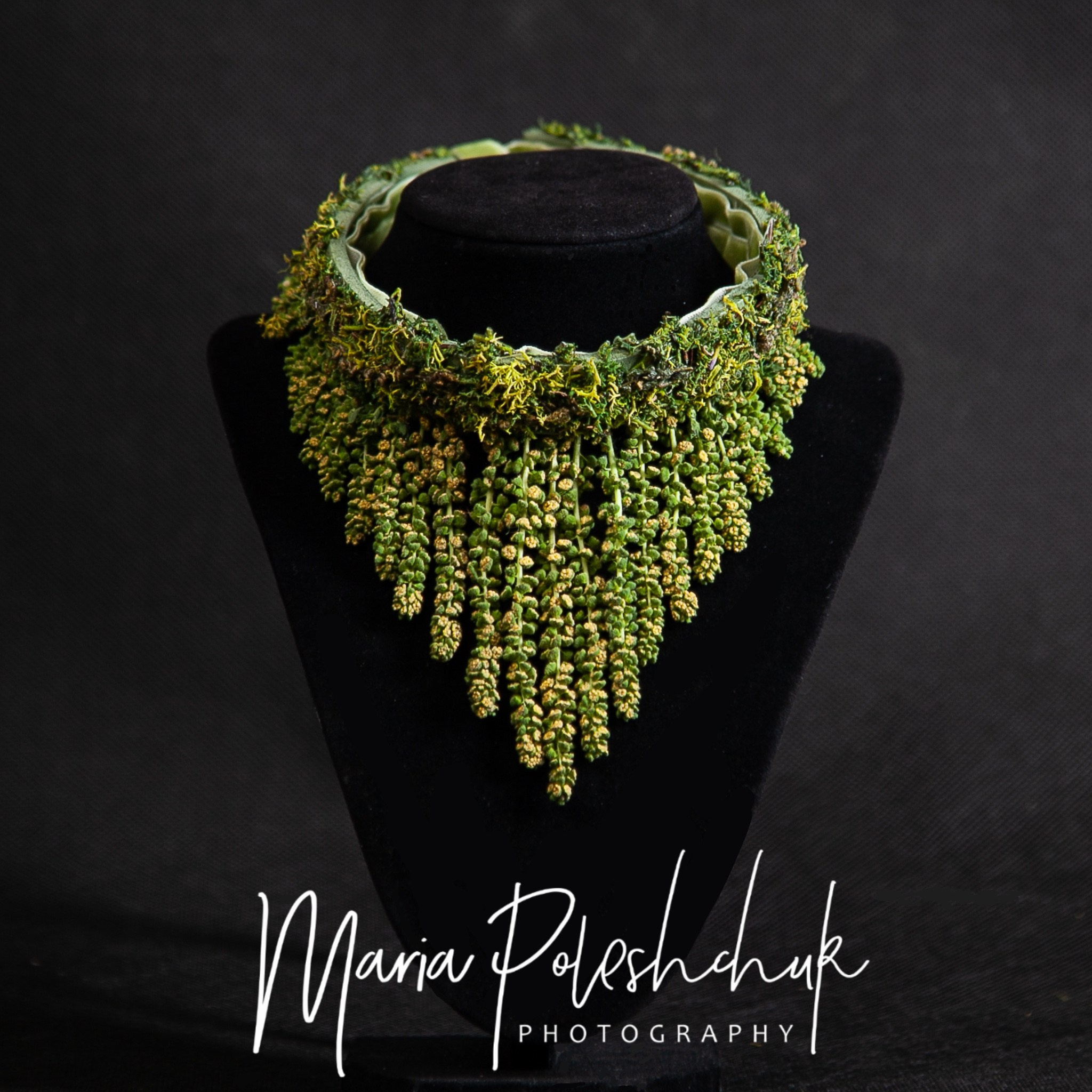Floral Jewellery. Maria Poleshchuk, commercial photographer in Sydney