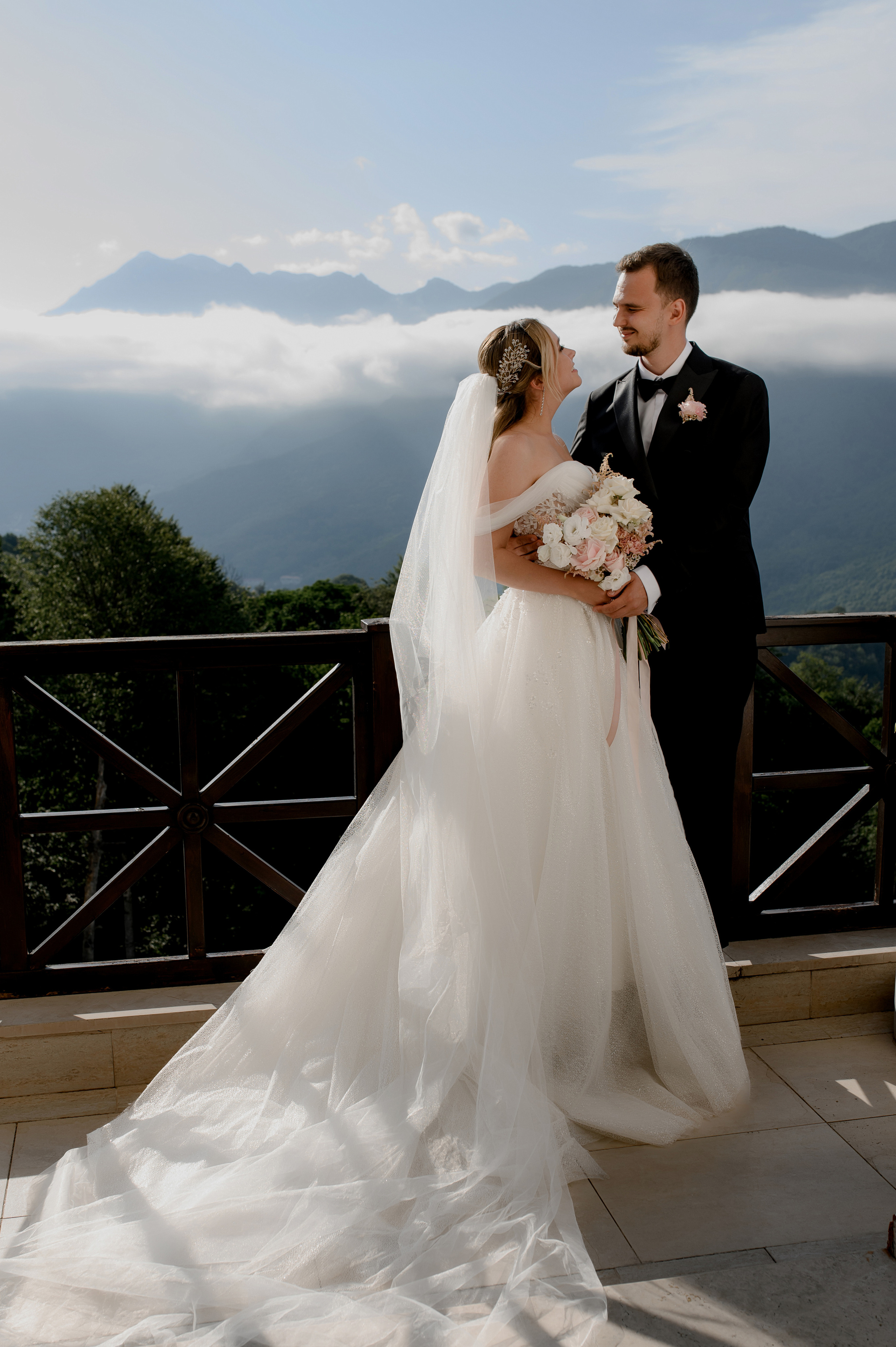 Павел & Гузель. Сергей Каба|Свадебный фотограф Сочи - атмосфера торжества остается с в