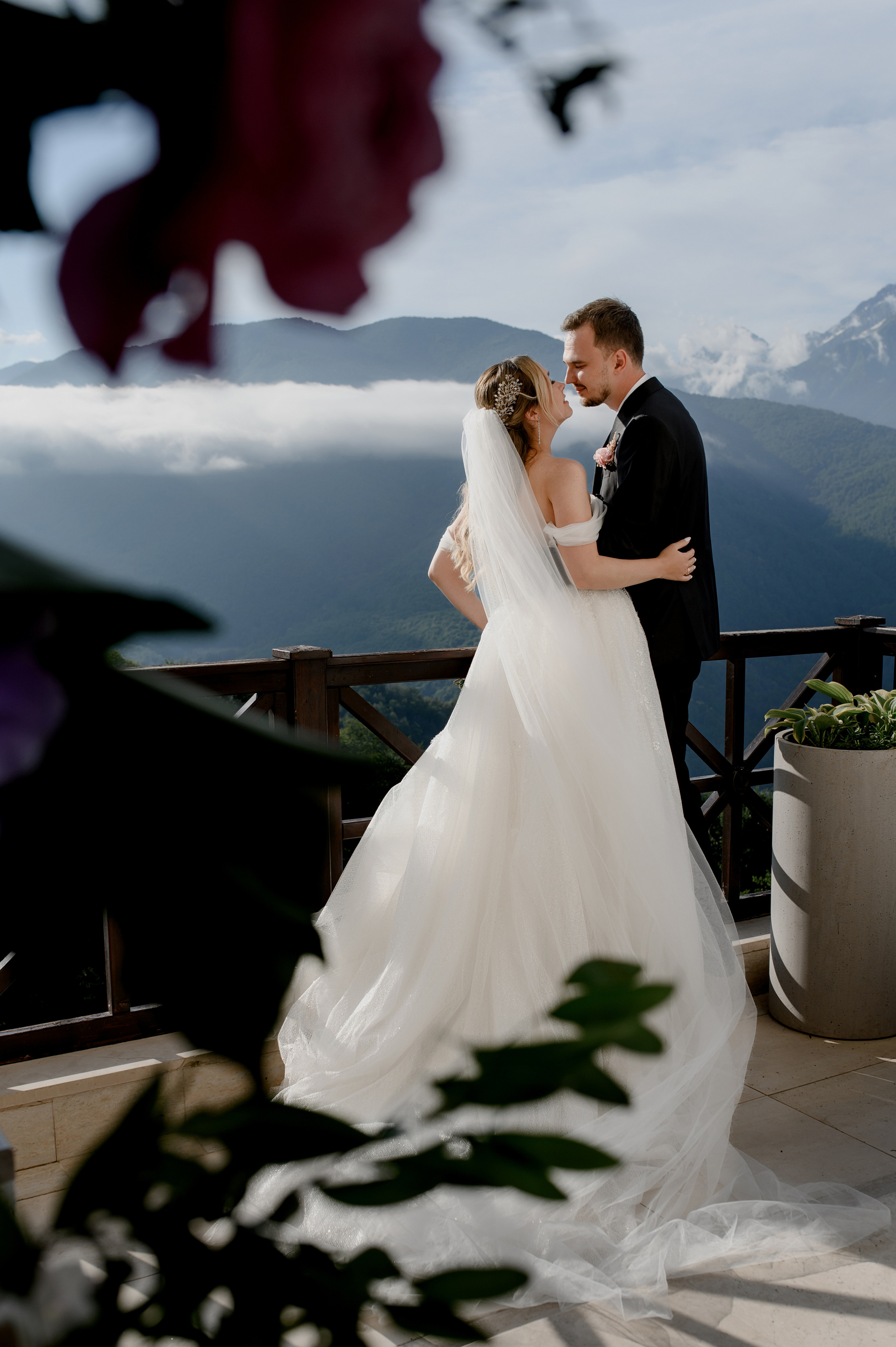 Павел & Гузель. Сергей Каба|Свадебный фотограф Сочи - атмосфера торжества остается с в