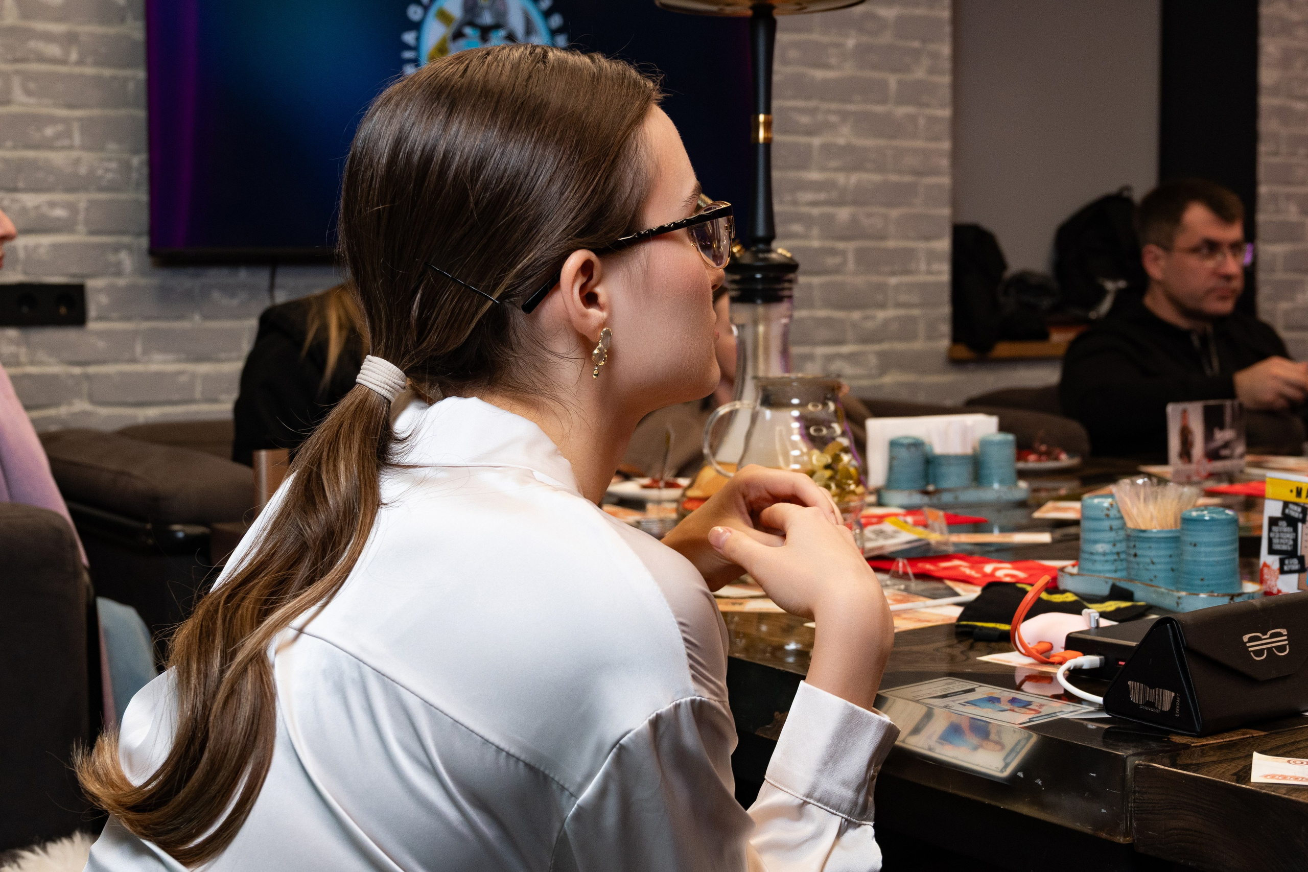 Репортаж на турнире по игре Мафия в «Мятном еноте». Фотограф мероприятий в Москве