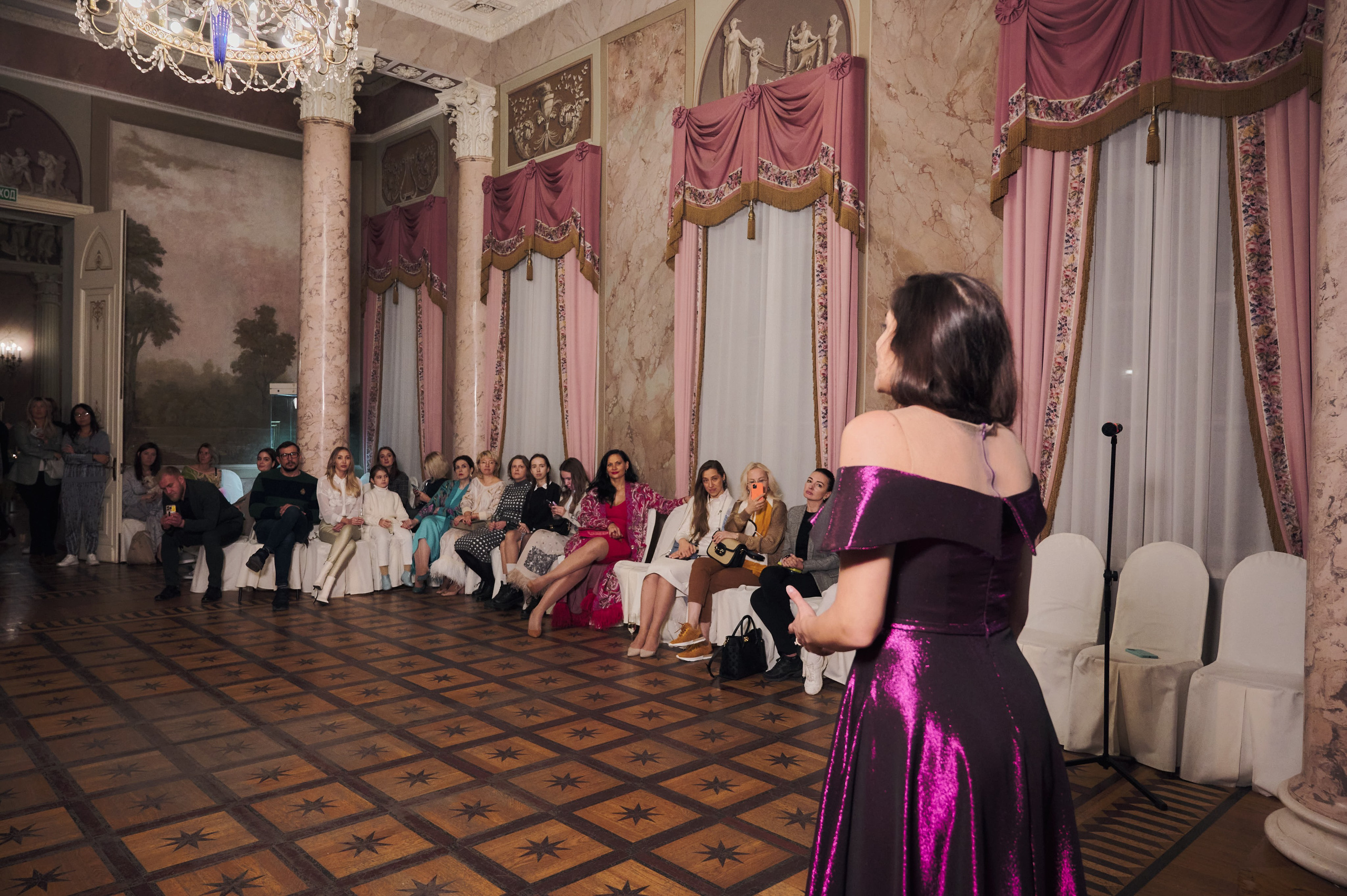 Открытие выставки 13.09.22. Никита Хохловский фото и видео продакшн