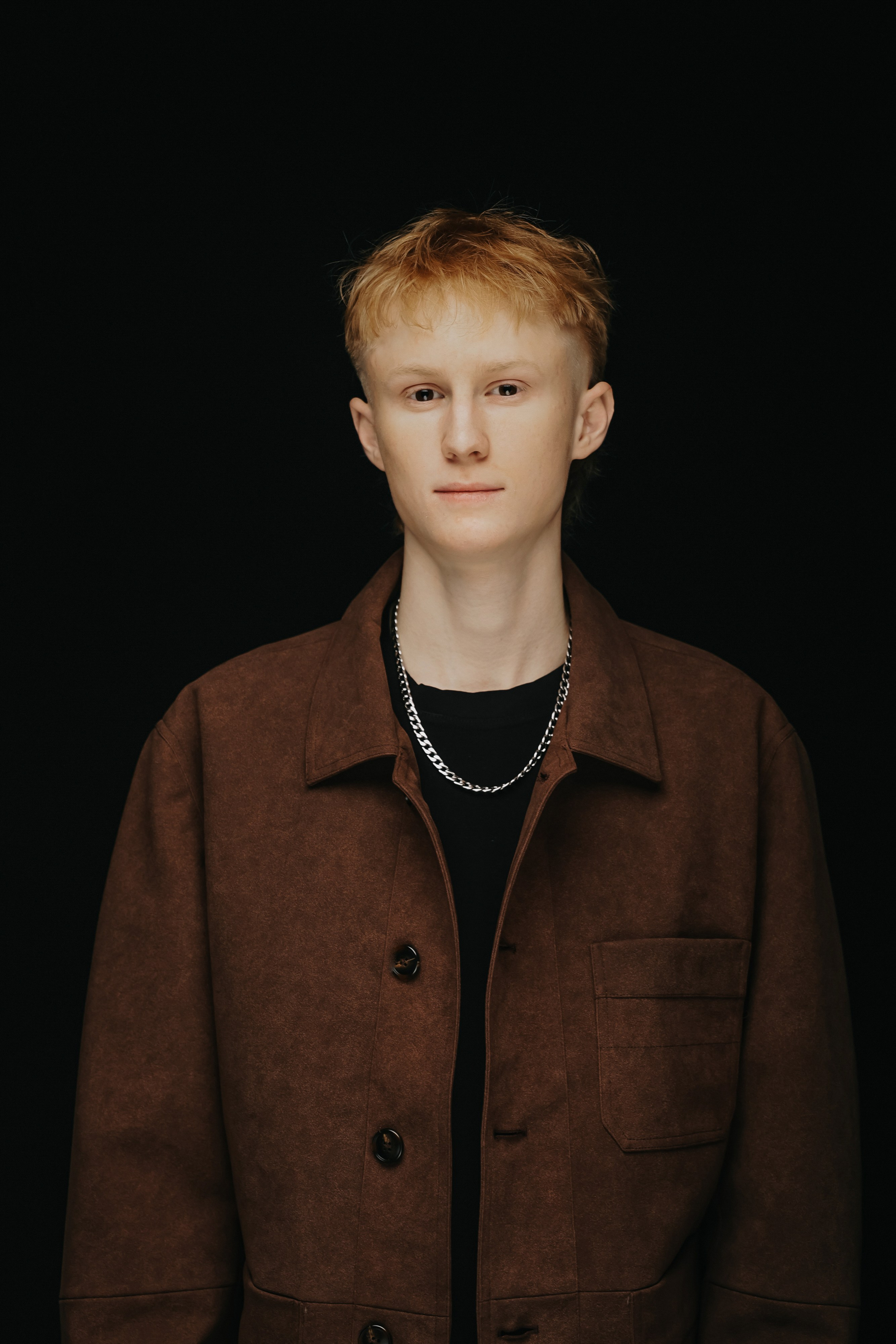 Школьные. Фотограф свадебный, репортажный, индивидуальный, фото для маркетплейсов, брендов, автосалонов