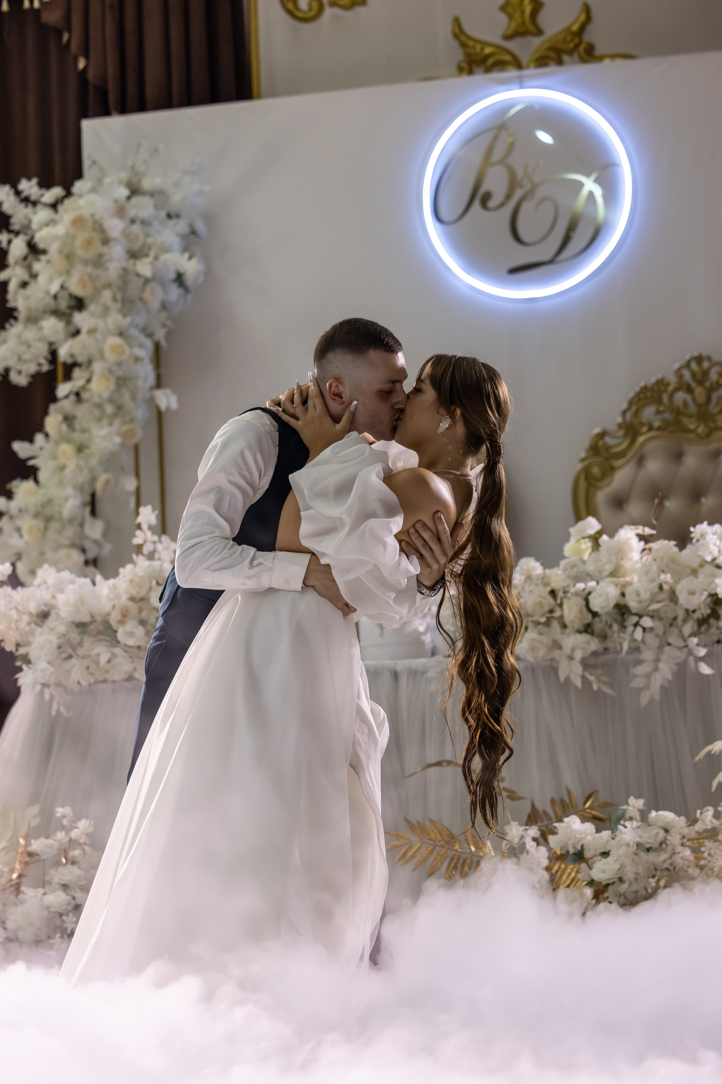 Vladislav & Daria. Фотограф свадебный, репортажный, индивидуальный, фото для маркетплейсов, брендов, автосалонов