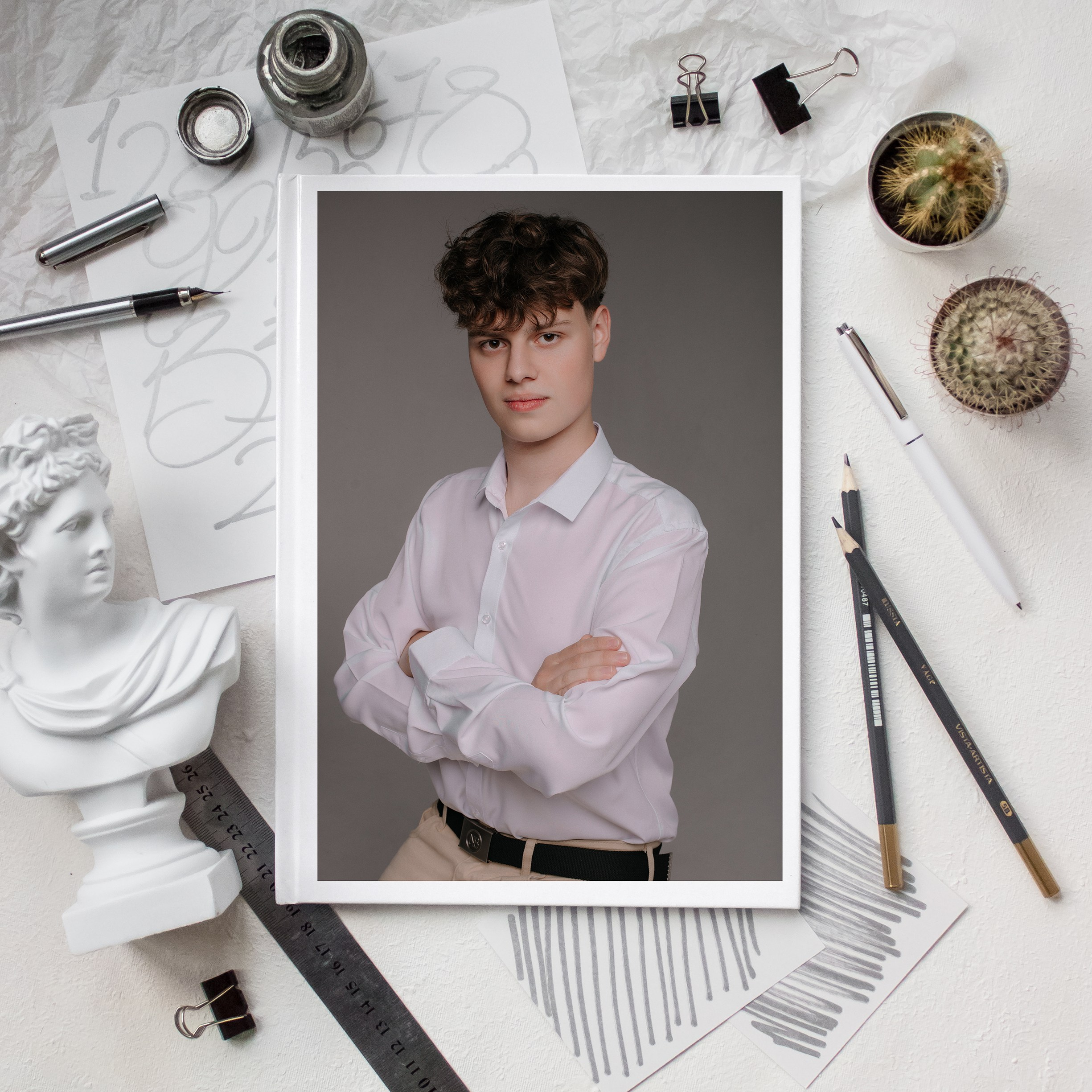 Книга 8 страниц старшая школа. Выпускные альбомы Натальи Бутко: Новороссийск, Анапа, Геленджик