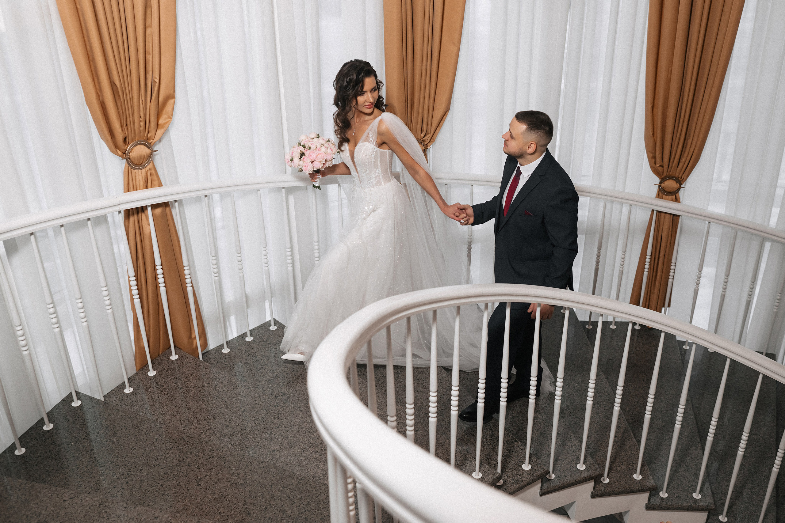 Свадебный фотограф Новосибирск по доступной цене