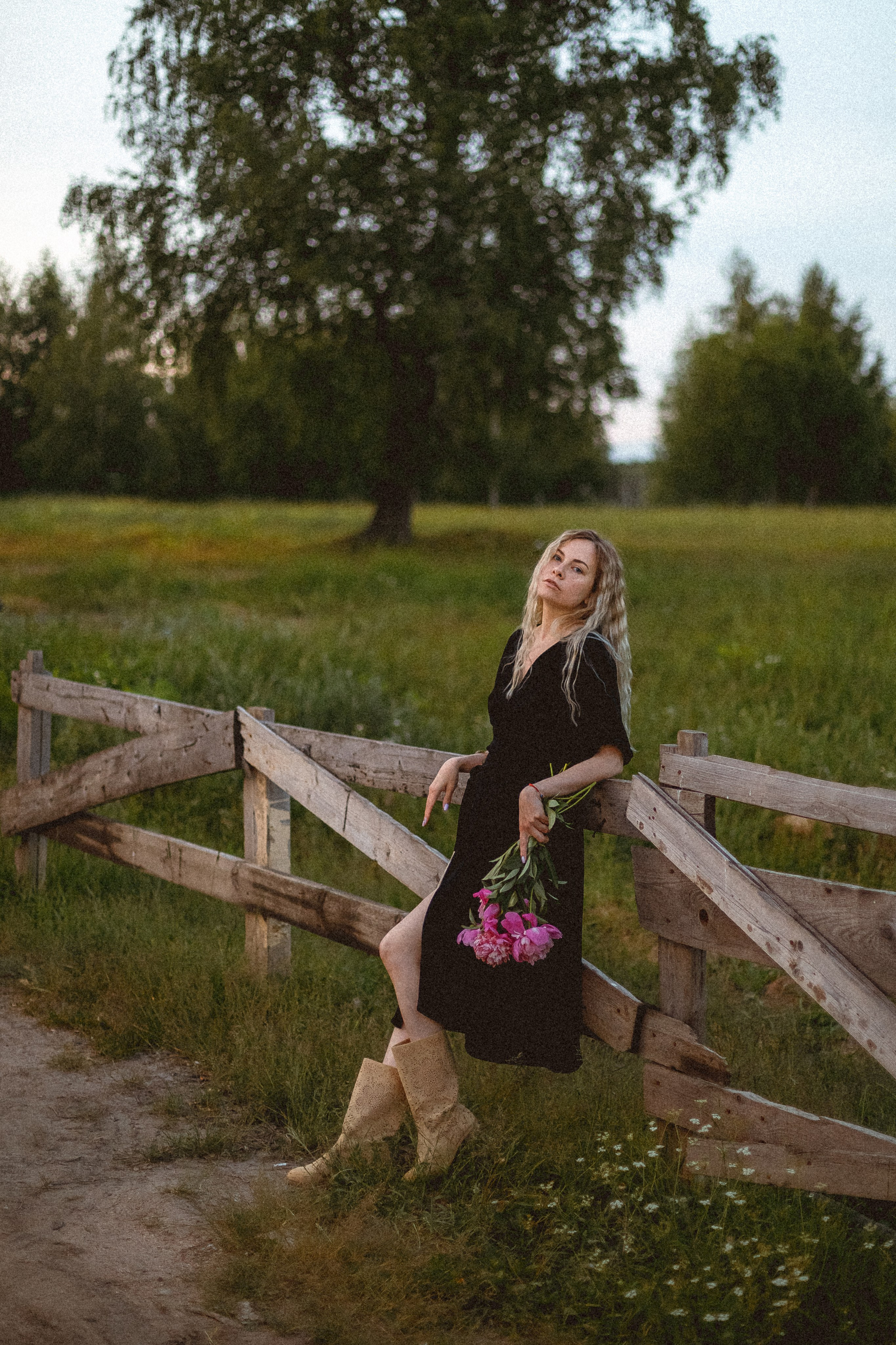 Мария. Лето. Поле. Фотограф в Москве Базанова Дарья