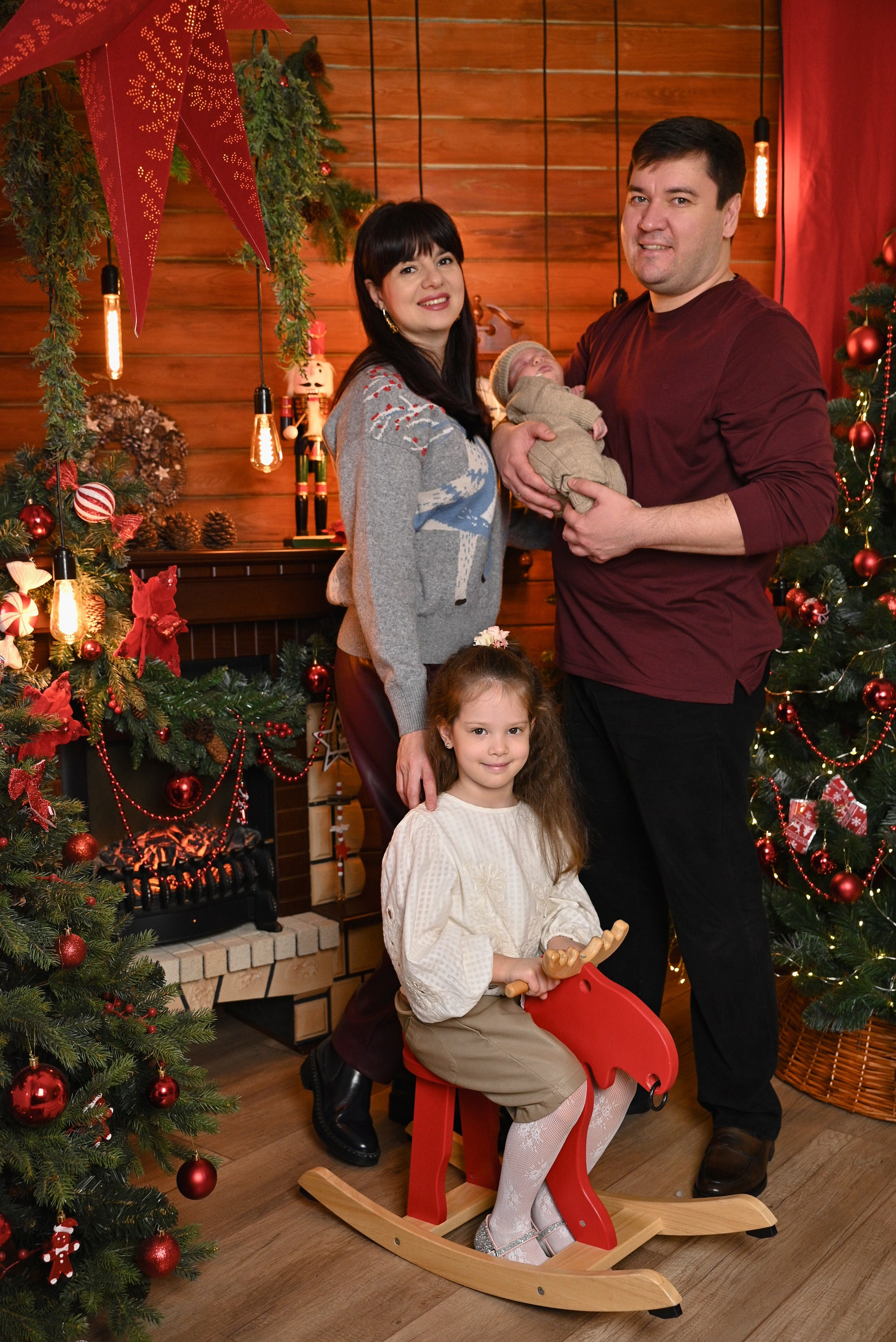 Яна. Компания и фотошкола по созданию контента в Москве