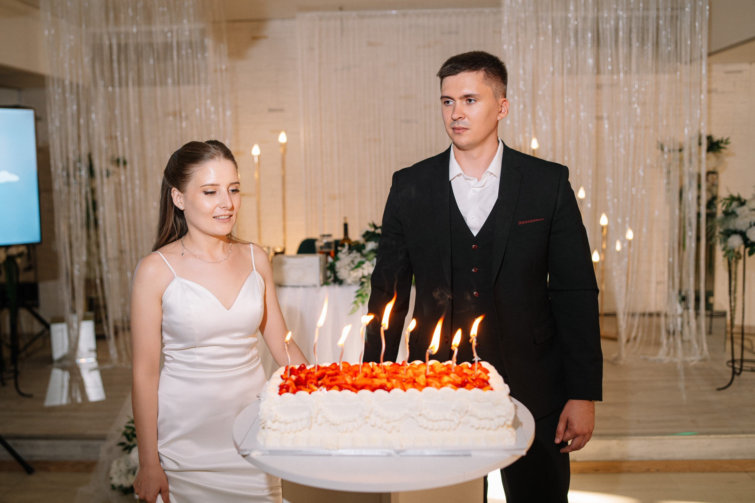 Анастасия и Роман — банкет Времена года. Репортажный (Event) фотограф в Барнауле | Даниил Маркин | Качество и вайб