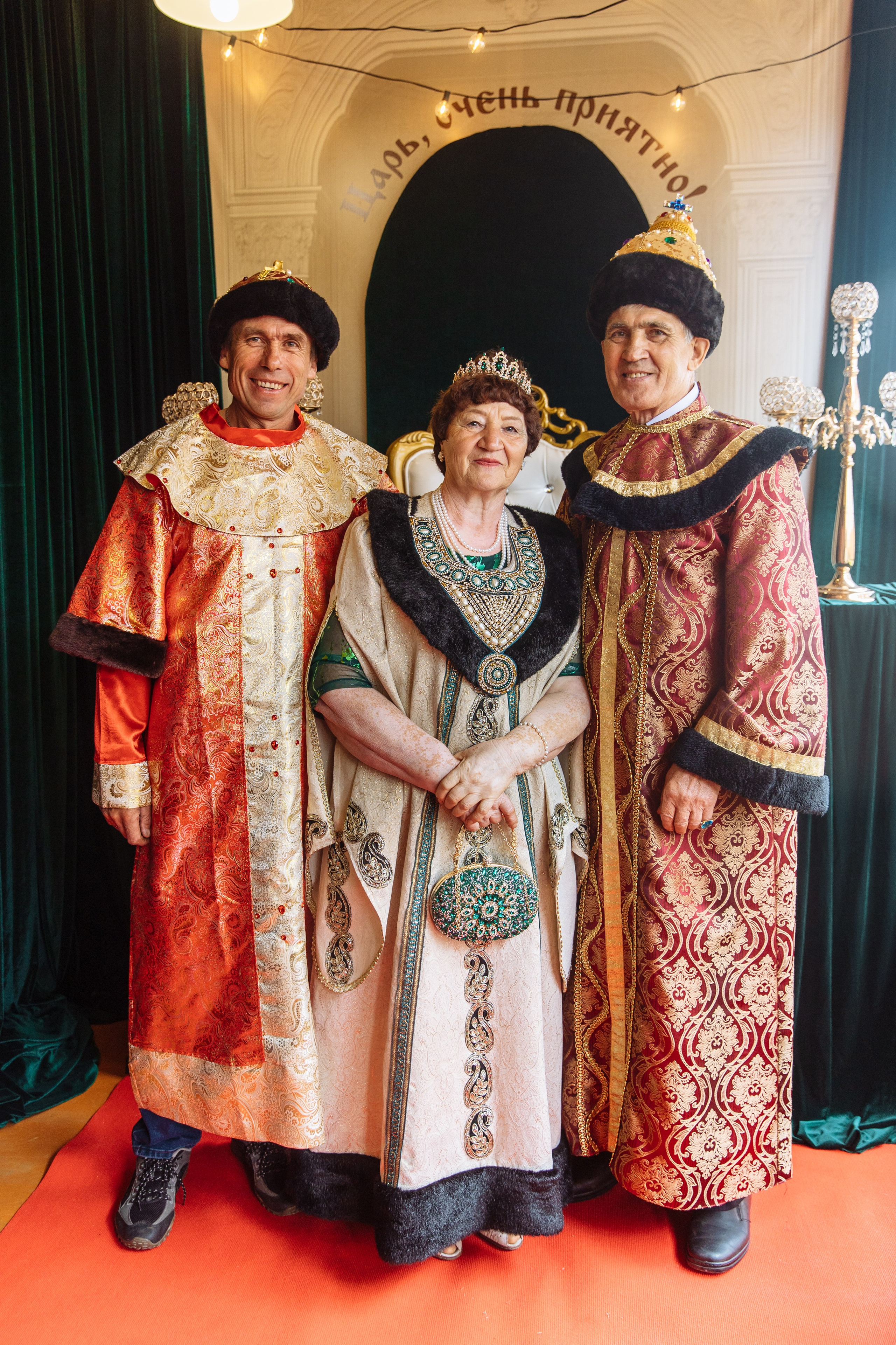 «Иван Васильевич меняет профессию» Юбилей. Свадебный и семейный фотограф в Улан-Удэ