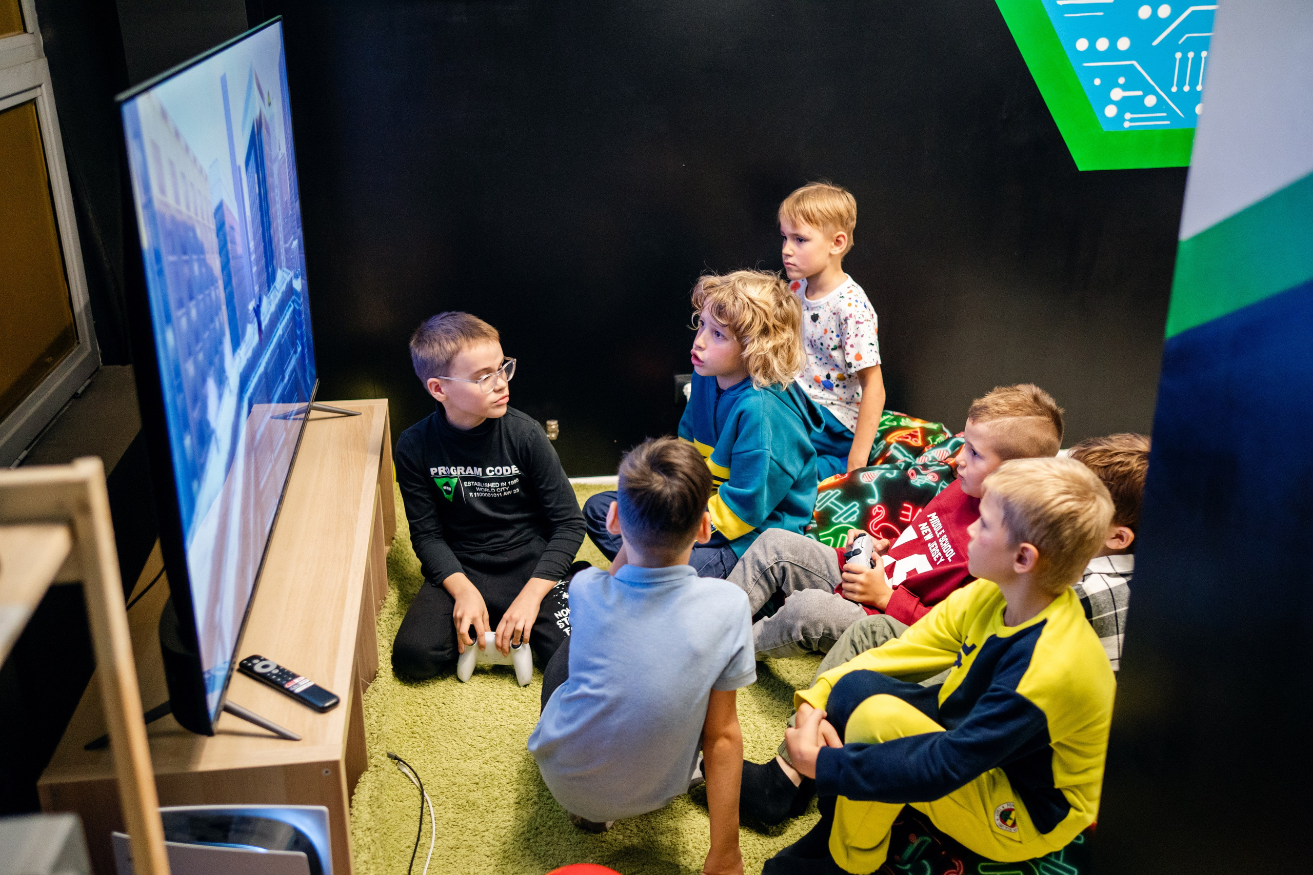 VR (September-October 2024). Felixtones