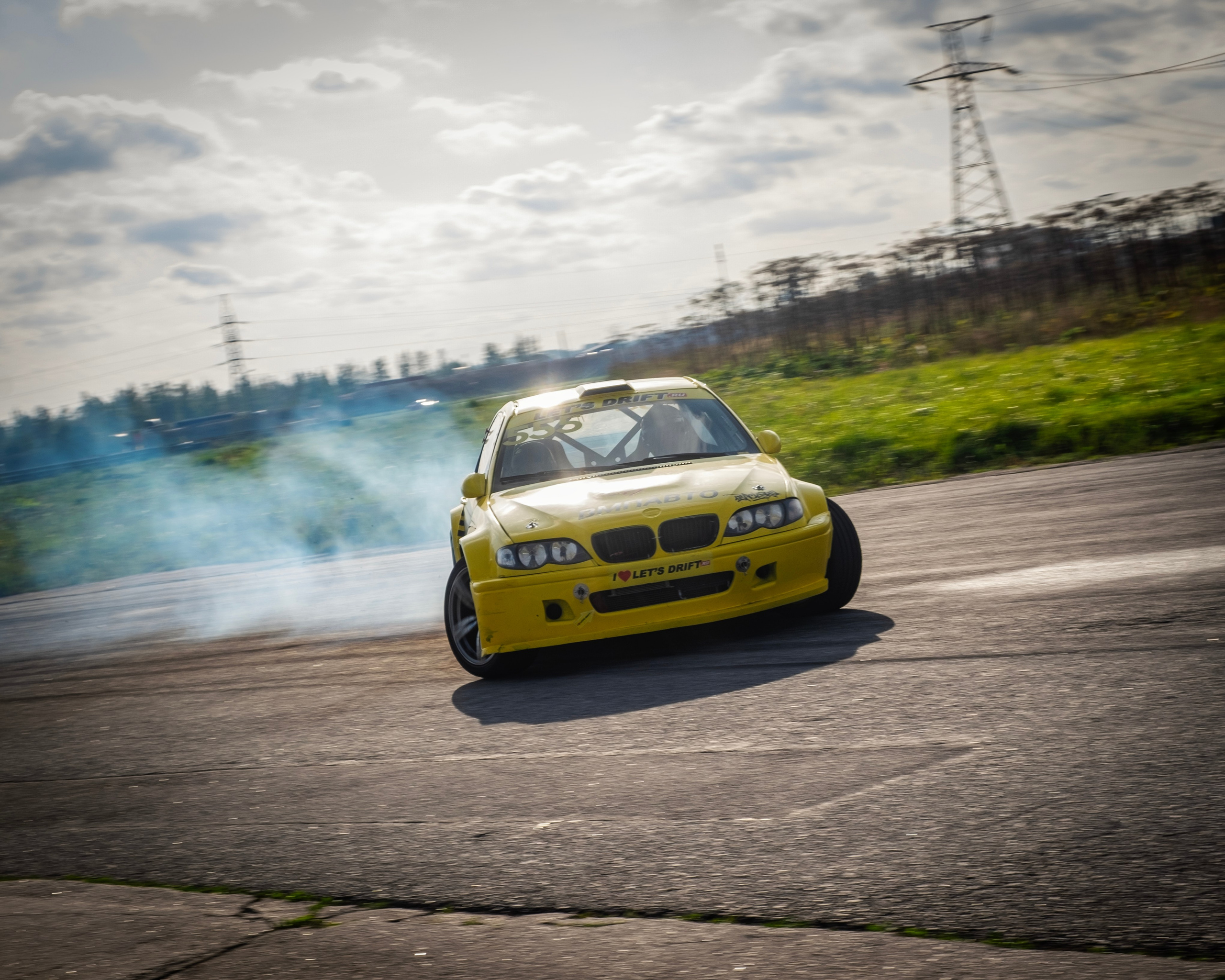 AUTODROM FEST 21.09.25. Автомобильные фотографии и рисунки в Санкт-Петербурги Пашков Дмитрий