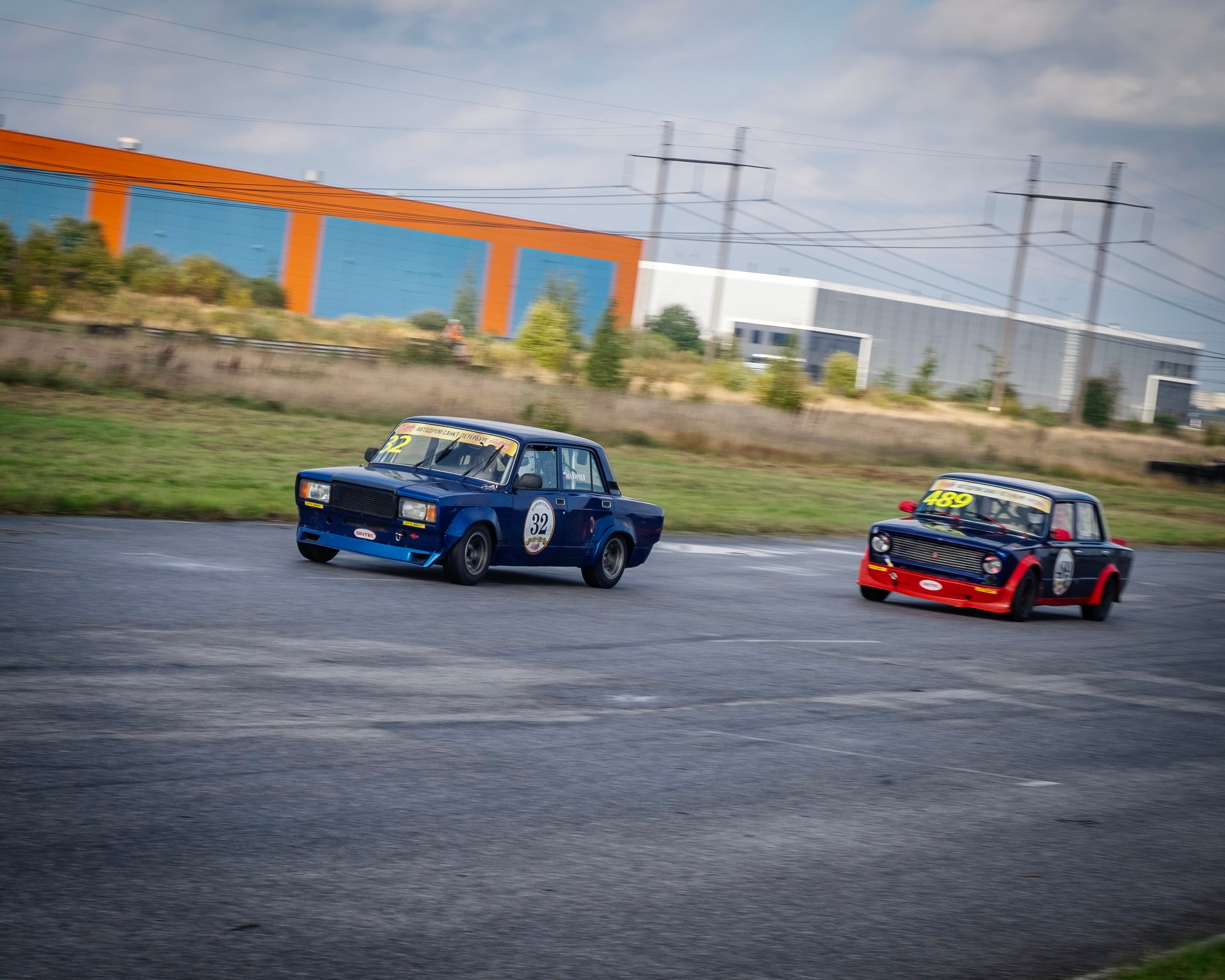 AUTODROM FEST 21.09.25. Автомобильные фотографии и рисунки в Санкт-Петербурги Пашков Дмитрий