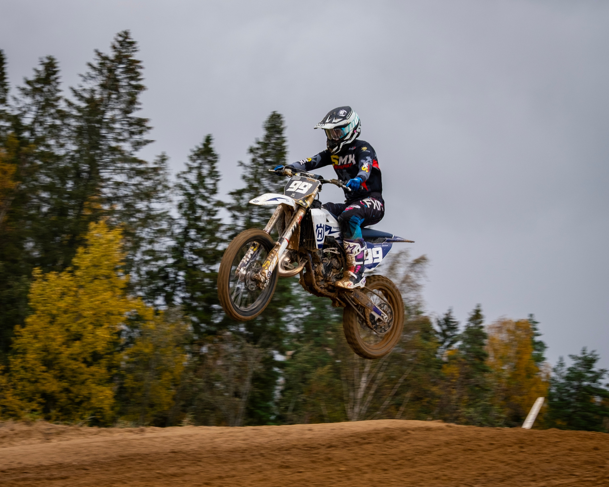 Мотокросс (Игора Драйв). Автомобильные фотографии и рисунки в Санкт-Петербурги Пашков Дмитрий