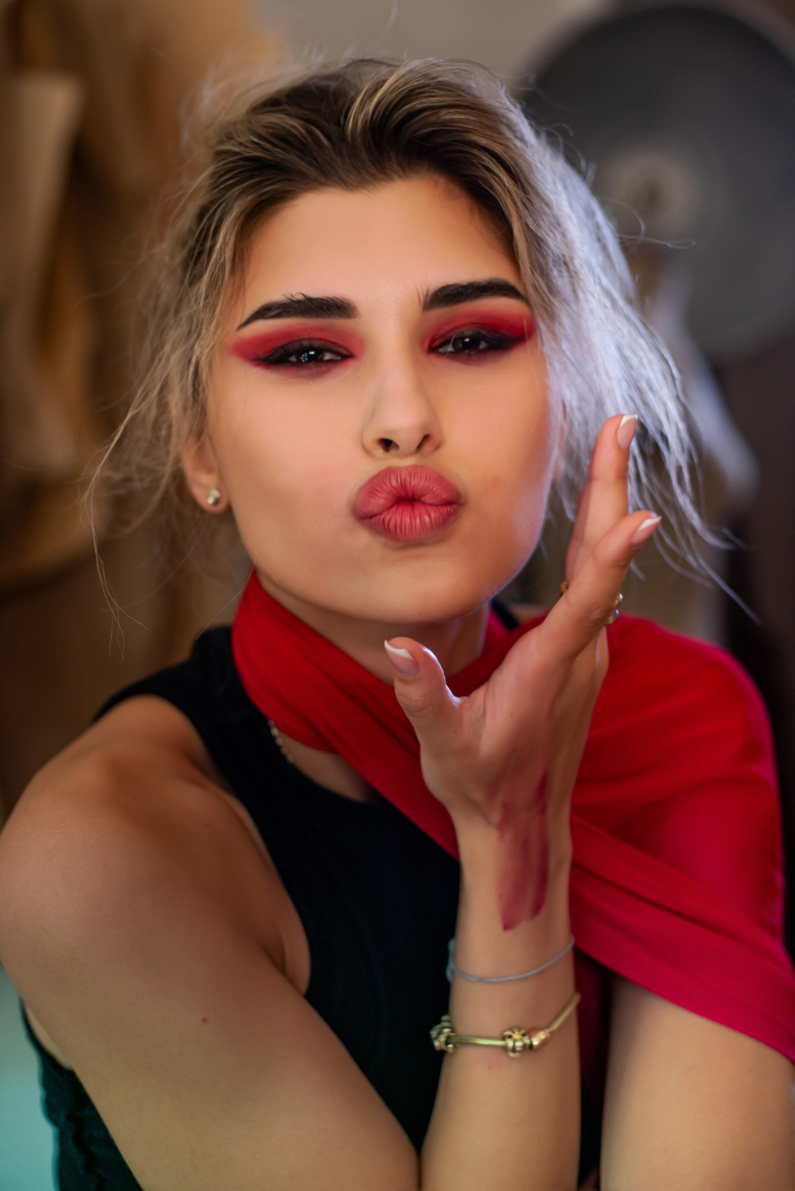 Студия. Фотограф для маркет плэйсов и портретный фотограф Балакирев Дмитрий москва