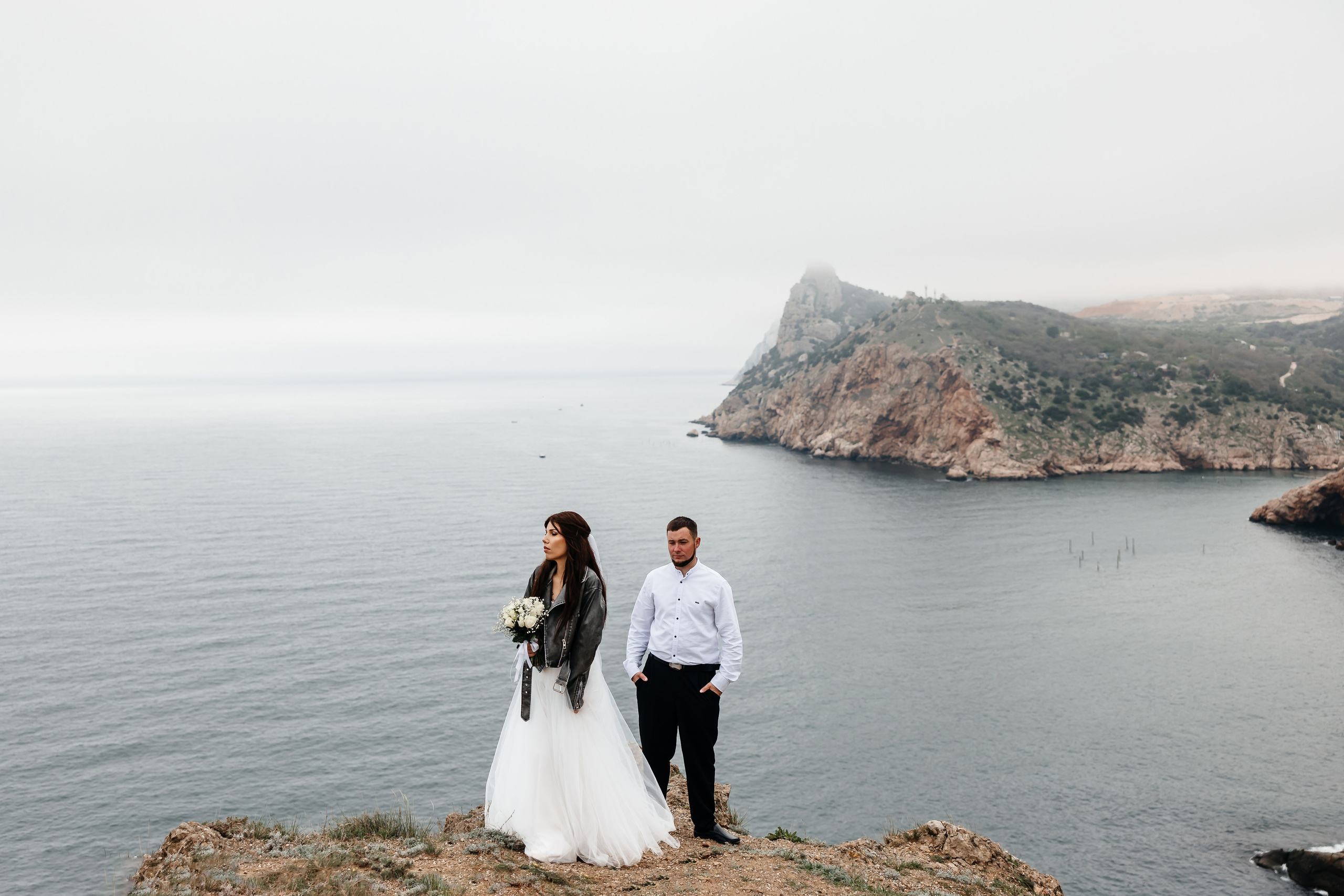Анонс свадьбы Маргариты и Андрея. Туман на холмах Балаклавы. Свадебный фотограф в Крыму и Севастополе Ольга Баскакова