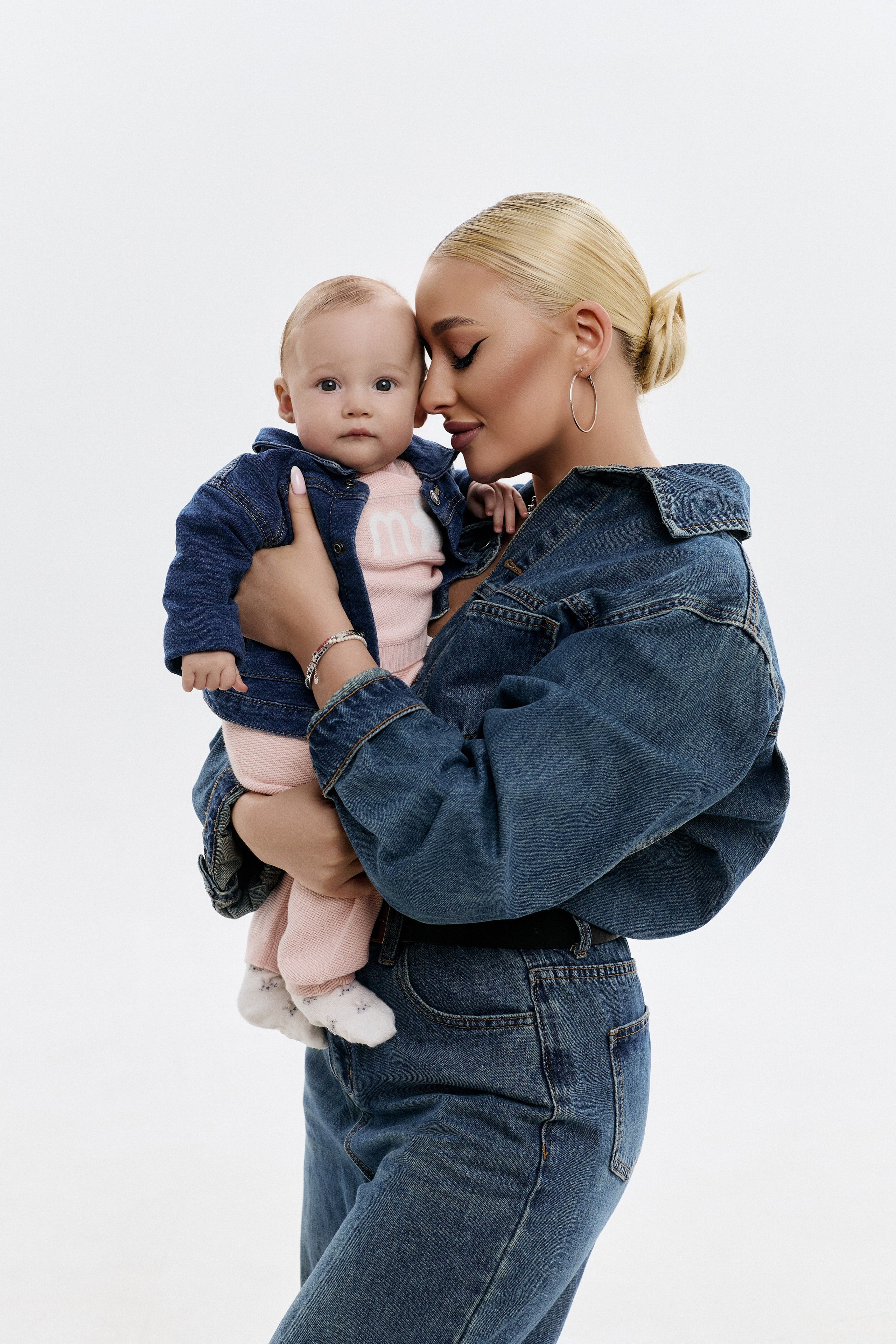 ANASTASIA & ANDREY & AVRORA. Ася Солопова, фотограф Тюмень