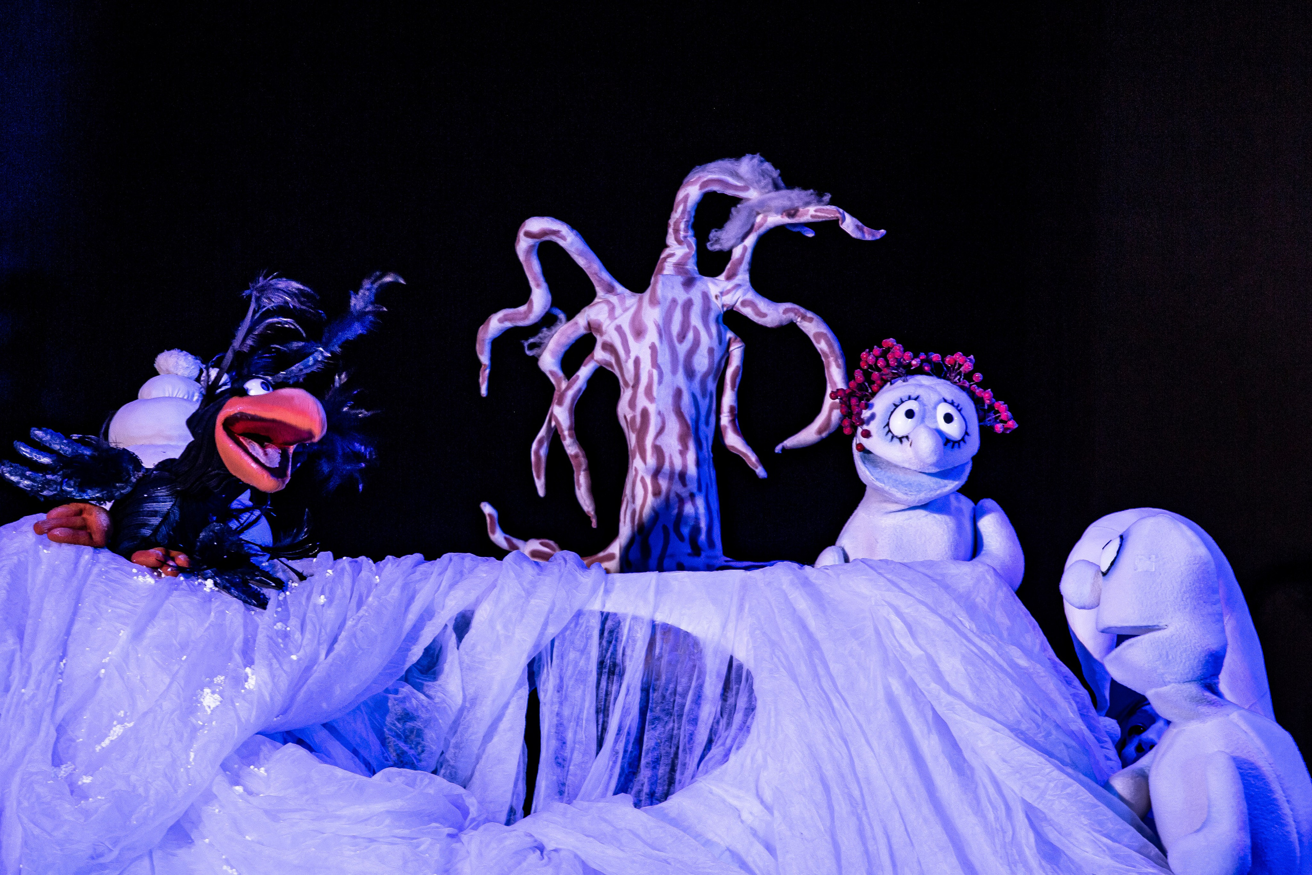Спектакль Снежные человечки — театр Саквояж. Фотограф в Сочи Юрий Шептаев