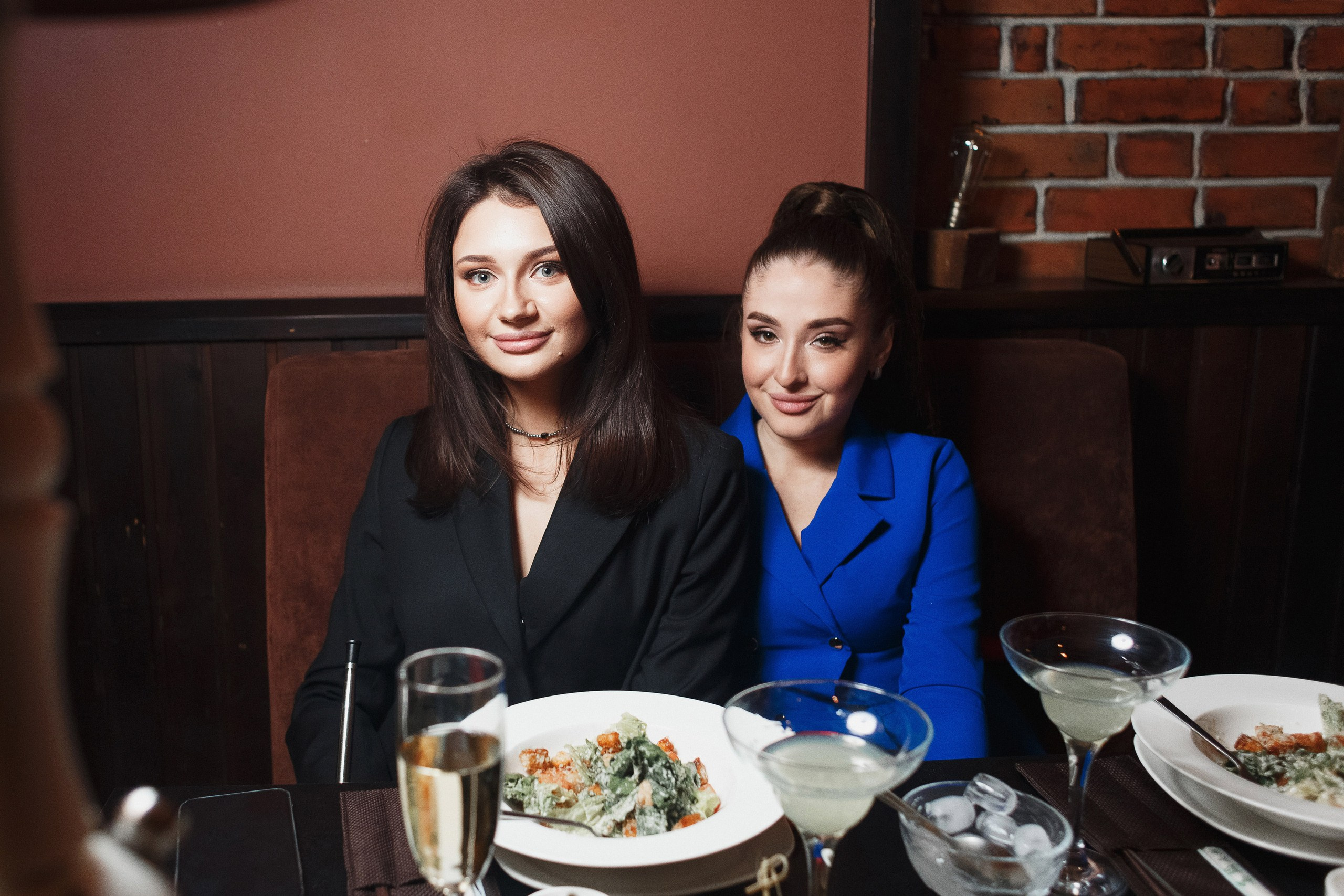 Захватывающий вкус и атмосфера: кальянная в Таганроге Бейкер Стрит. Свадебный и семейный фотограф в Таганроге Бакарюк Антон