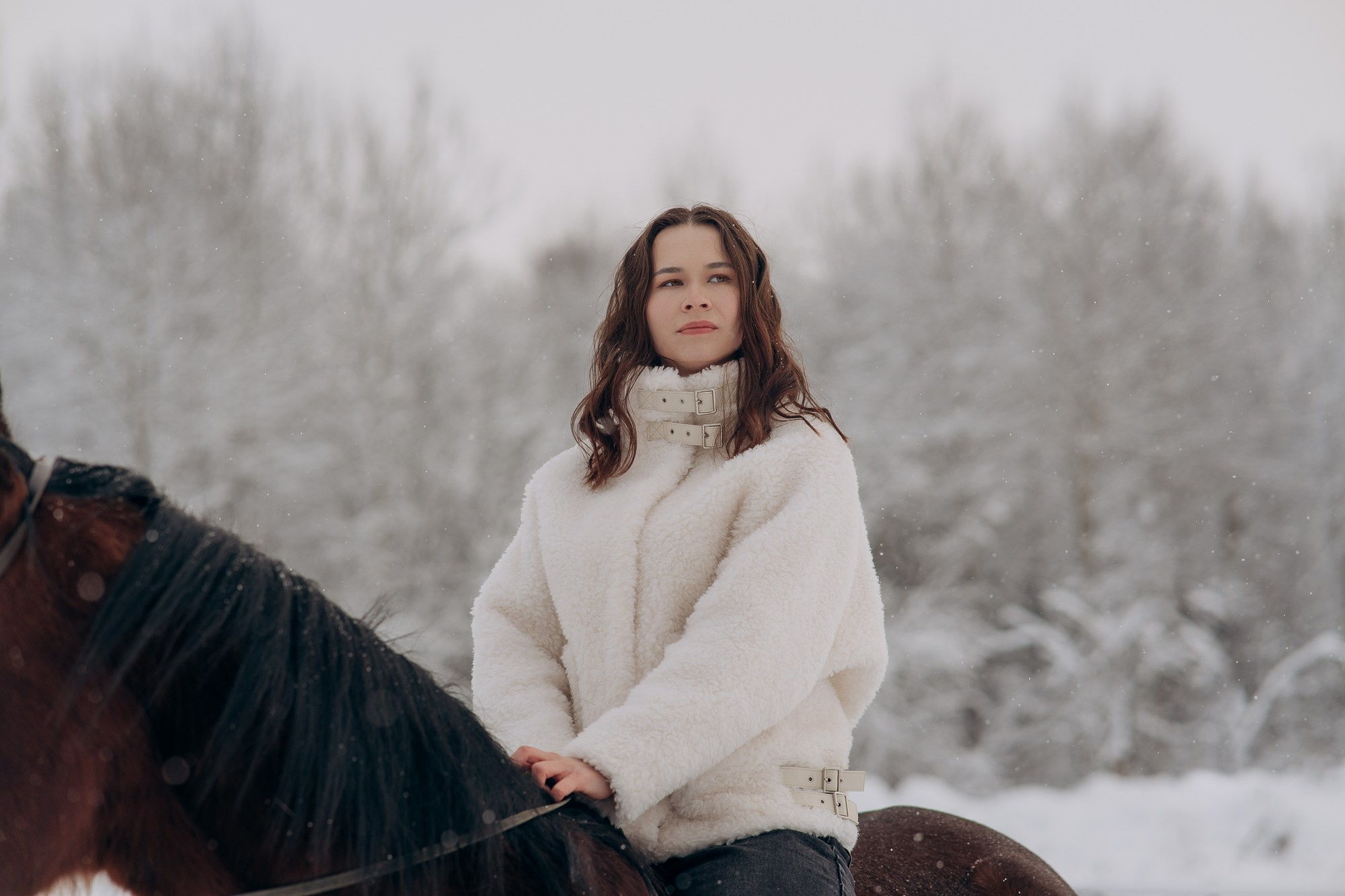 Фотосессия девушки с лошадью. Свадебный и репортажный фотограф в Ярославле Евгений Сальников