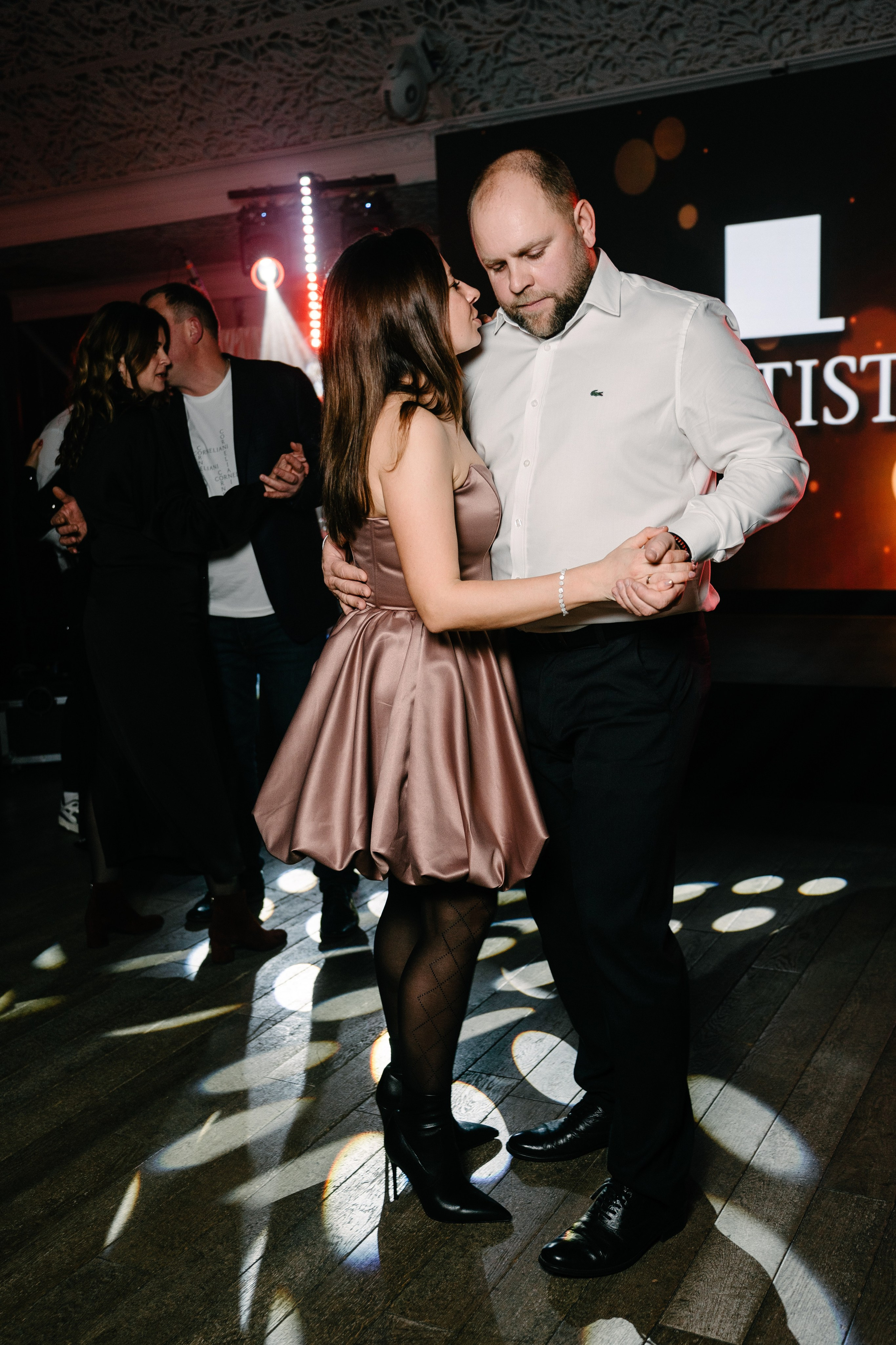 Новогодний вечер в Артисте. Свадебный и семейный фотограф в Воронеже Анастасия Бойко