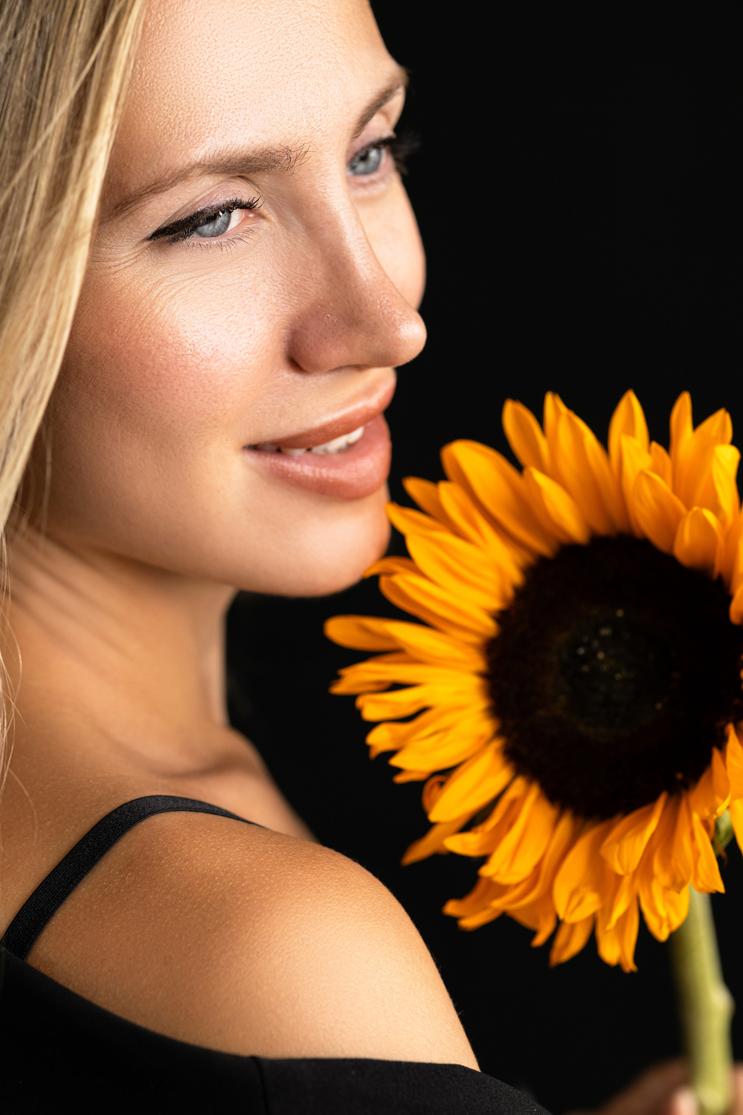 Женский портрет в студии. Фотограф Минск