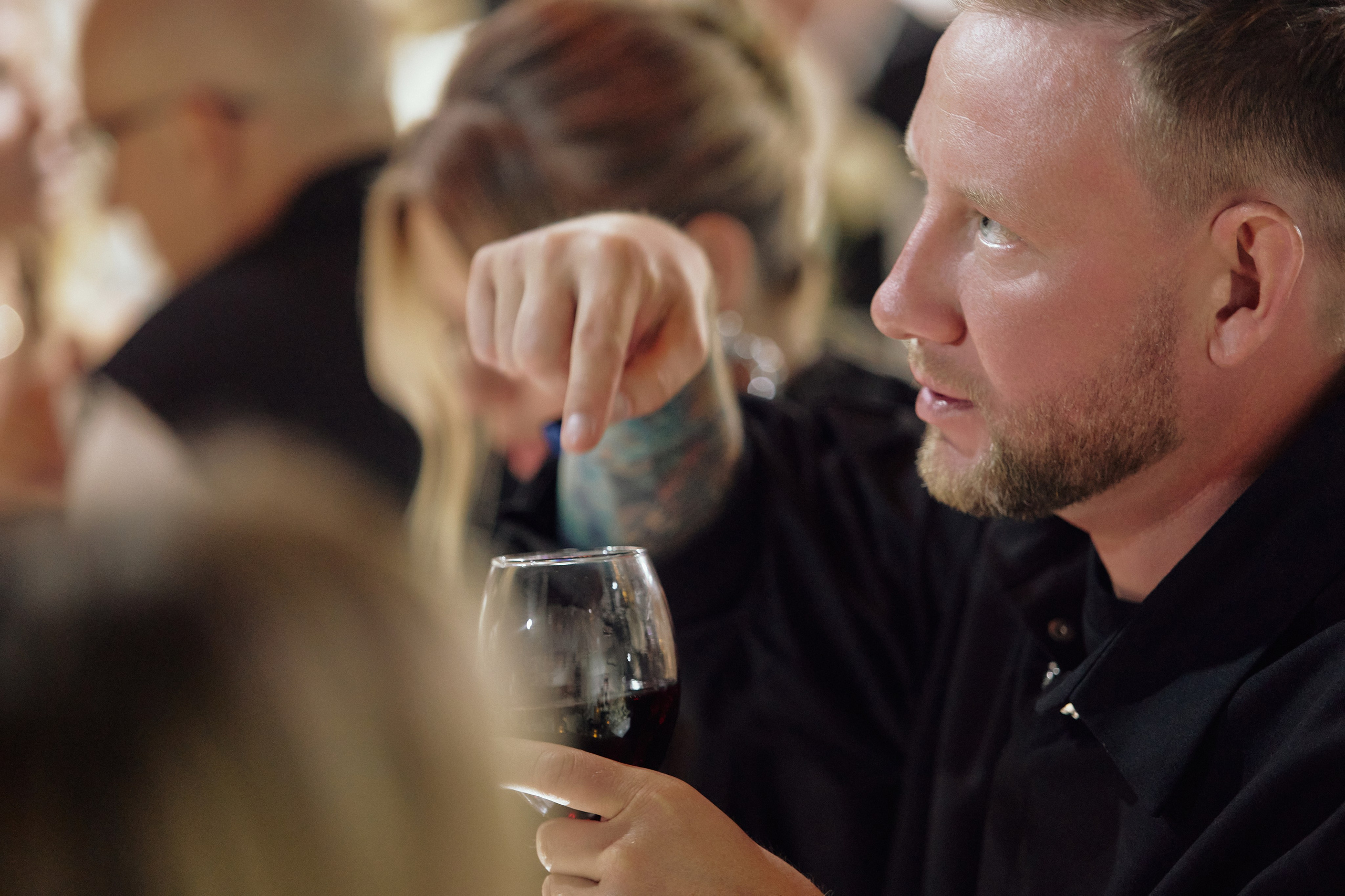 A MIRROR IS ONLY A HEART. Дмитрий Мазуркевич: Профессиональный Репортажный Фотограф