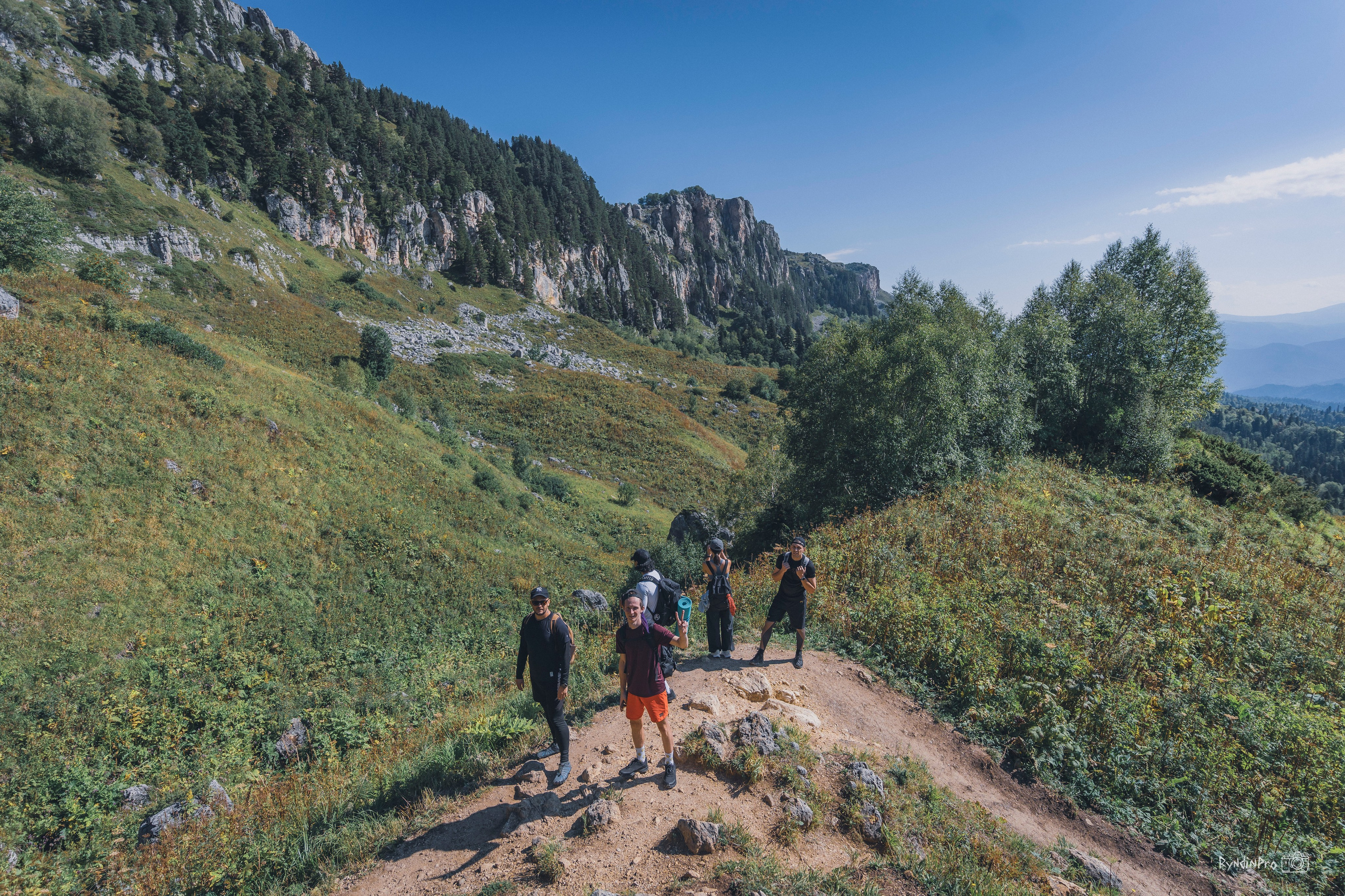 Поход на Оштен с командой Мадьяр 10.09.24. Репортажный фотограф в Краснодаре Рындин Дмитрий